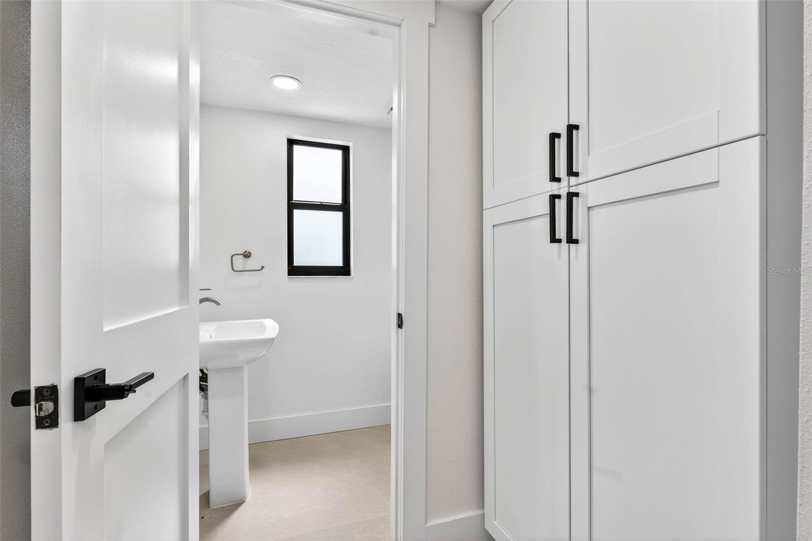 319 MIDWAY IS, CLEARWATER BEACH, FL, 33767