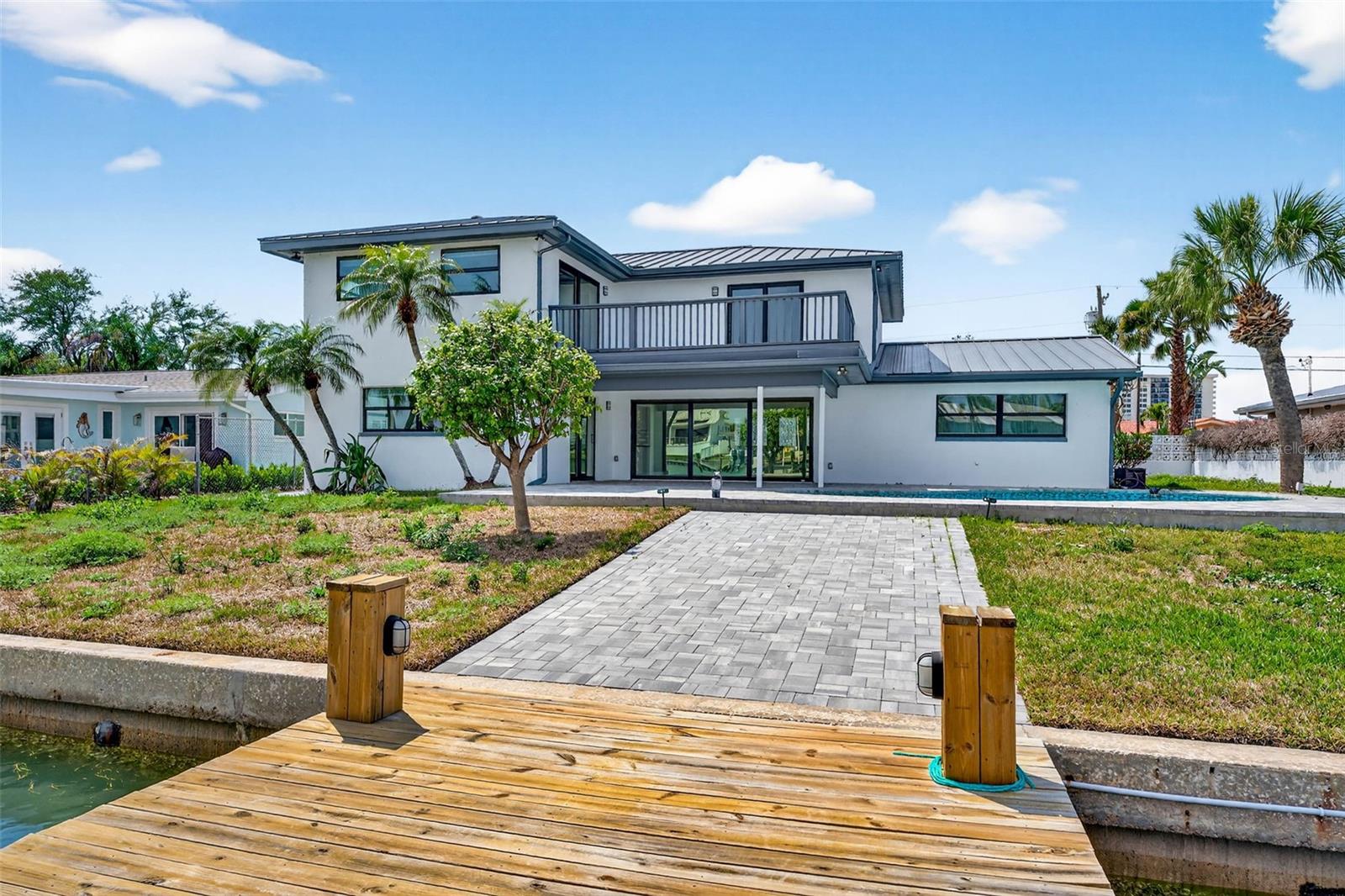 319 MIDWAY IS, CLEARWATER BEACH, FL, 33767