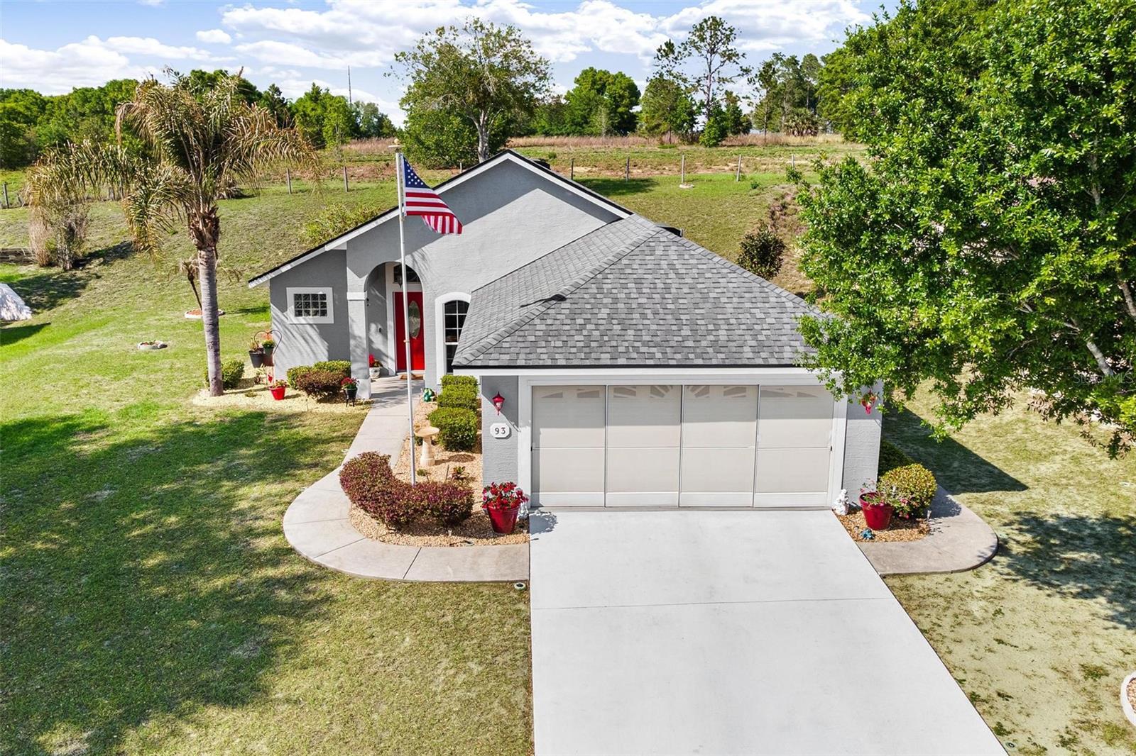 93 FAIRWAY CIR, UMATILLA, FL, 32784