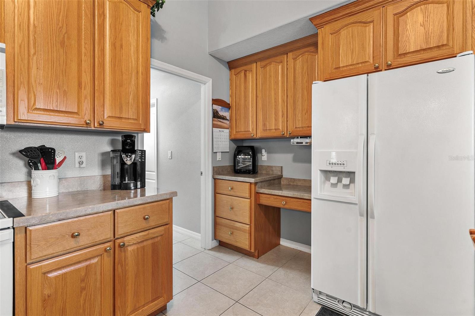 93 FAIRWAY CIR, UMATILLA, FL, 32784