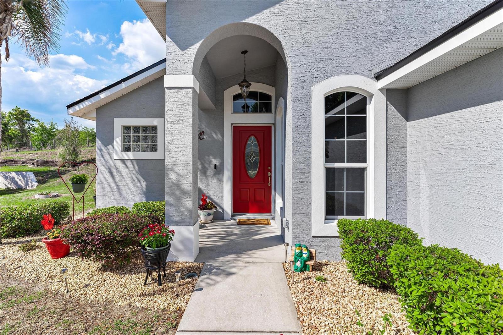 93 FAIRWAY CIR, UMATILLA, FL, 32784