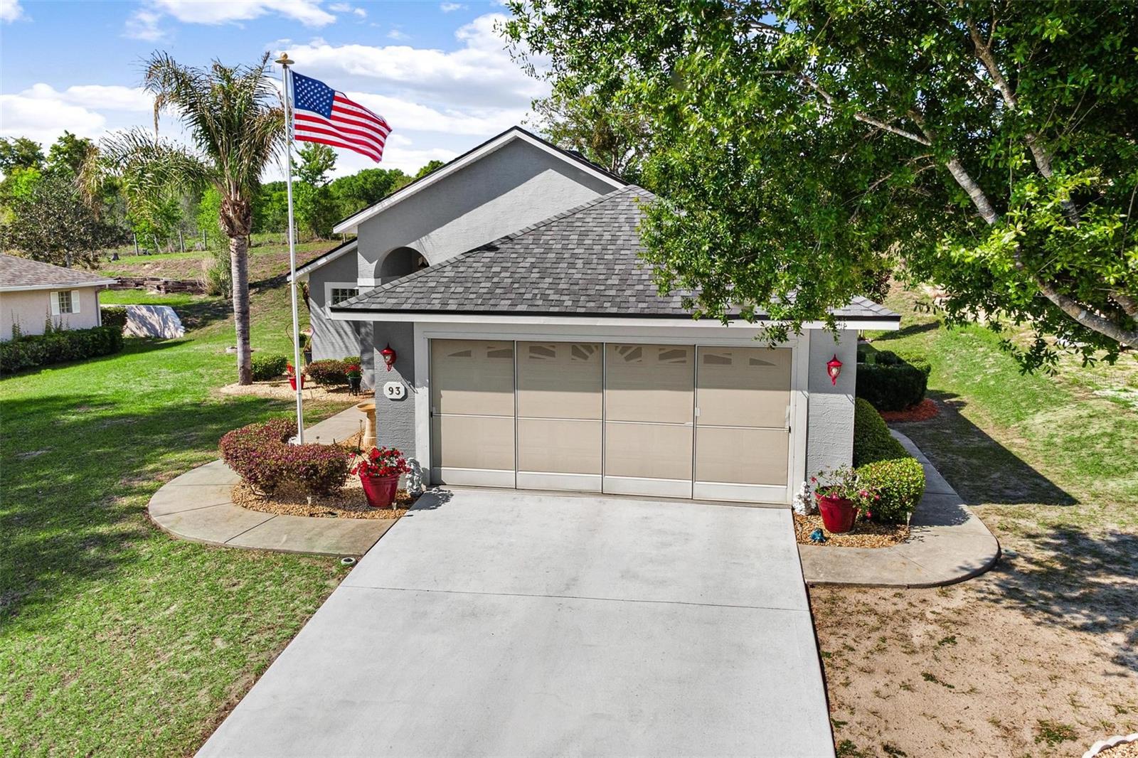 93 FAIRWAY CIR, UMATILLA, FL, 32784