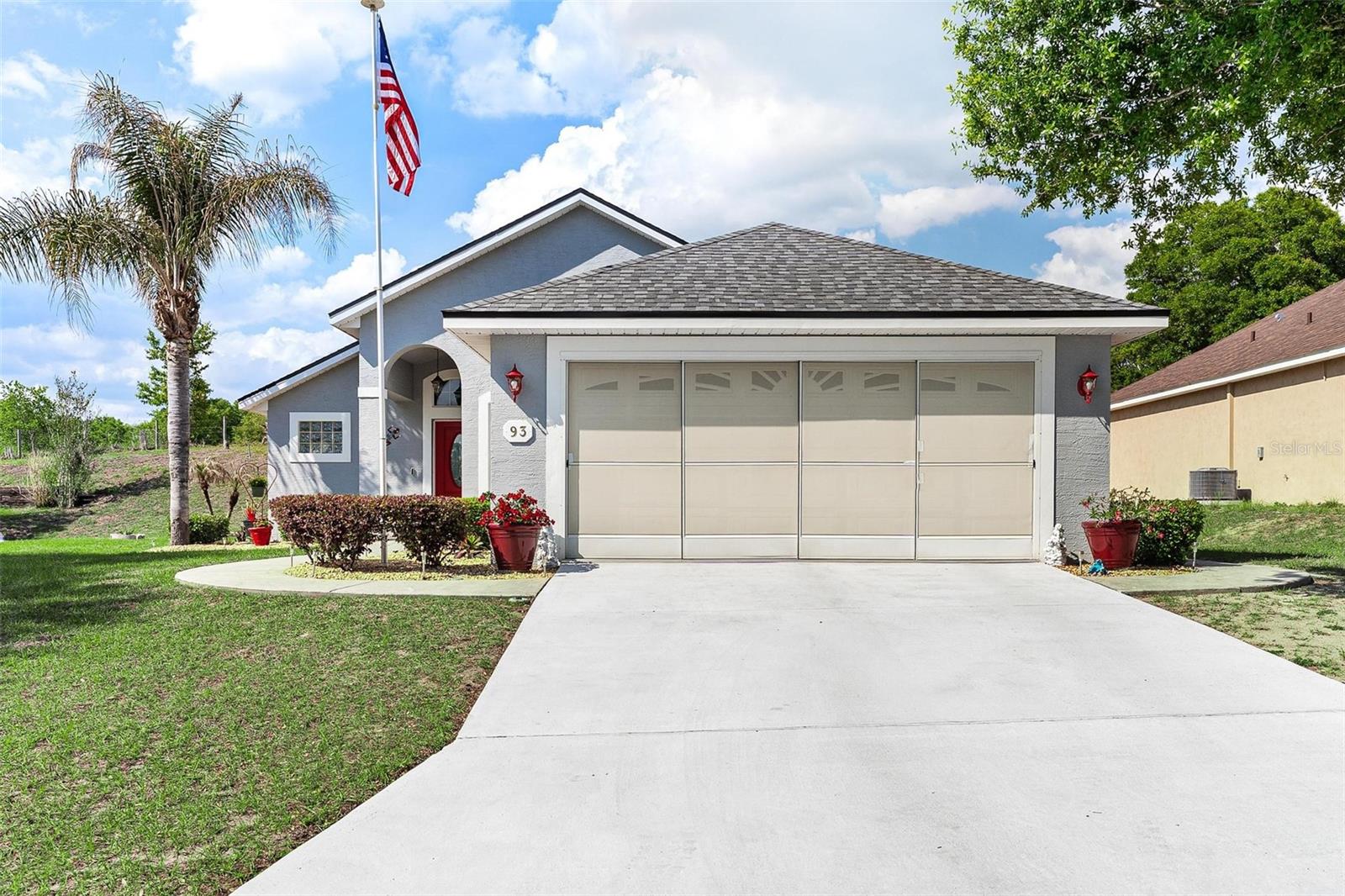 93 FAIRWAY CIR, UMATILLA, FL, 32784