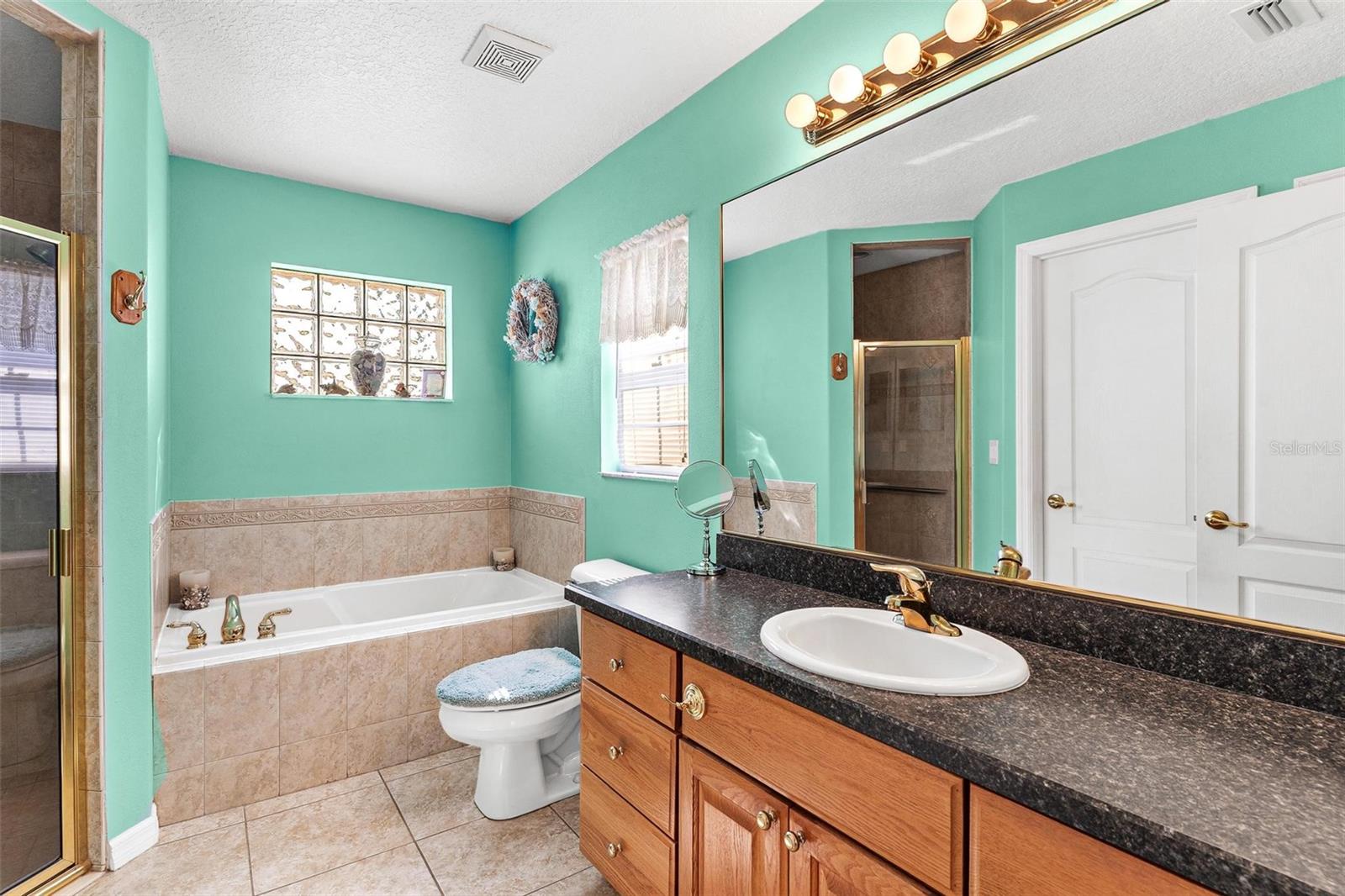 93 FAIRWAY CIR, UMATILLA, FL, 32784