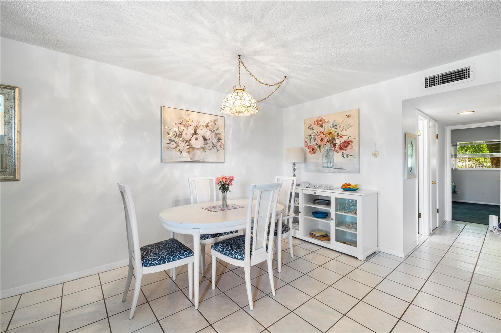 2525 W BAY DR #C21, BELLEAIR BLUFFS, FL, 33770