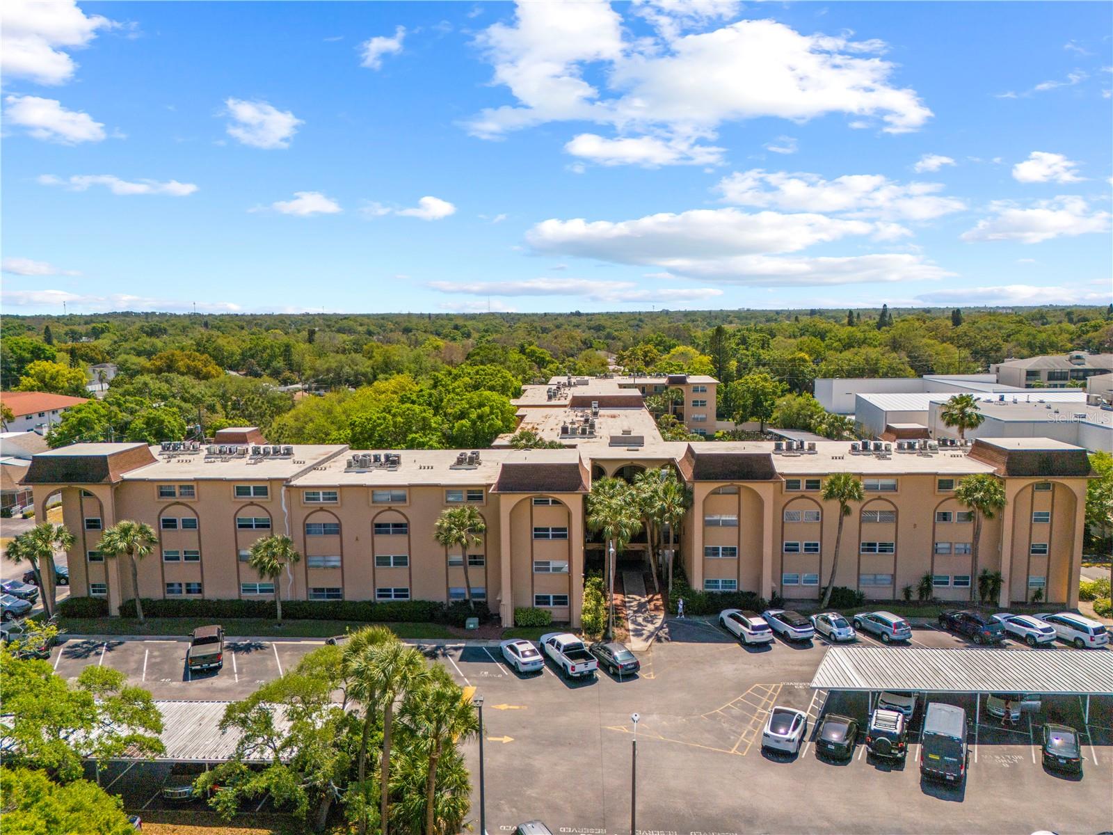 2525 W BAY DR #C21, BELLEAIR BLUFFS, FL, 33770