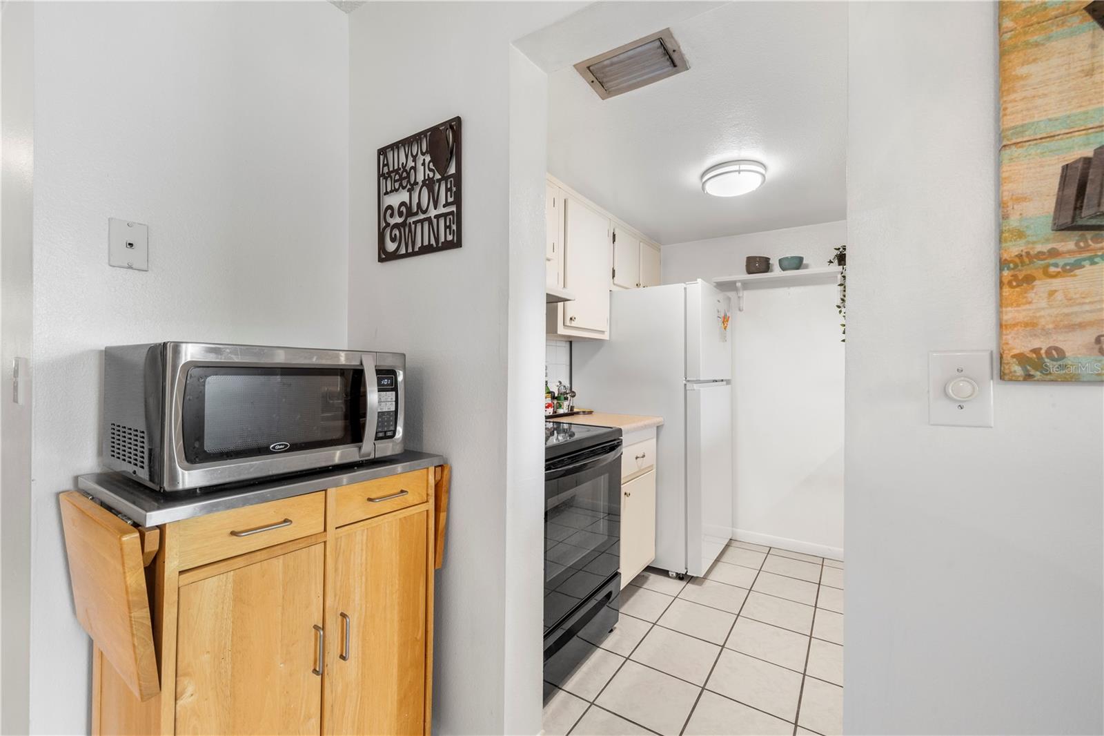 2525 W BAY DR #C21, BELLEAIR BLUFFS, FL, 33770