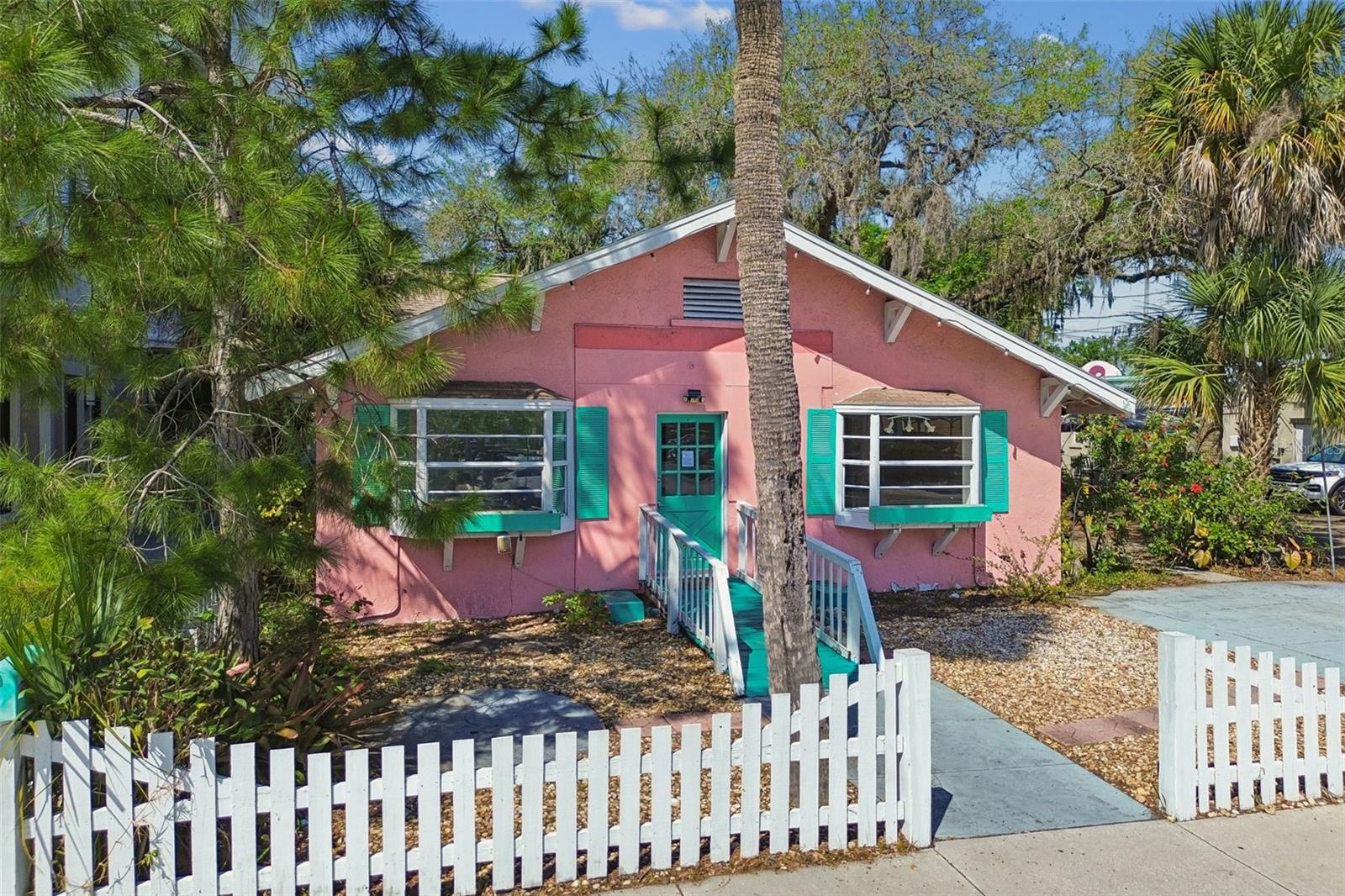 123 2ND AVE S, SAFETY HARBOR, FL, 34695