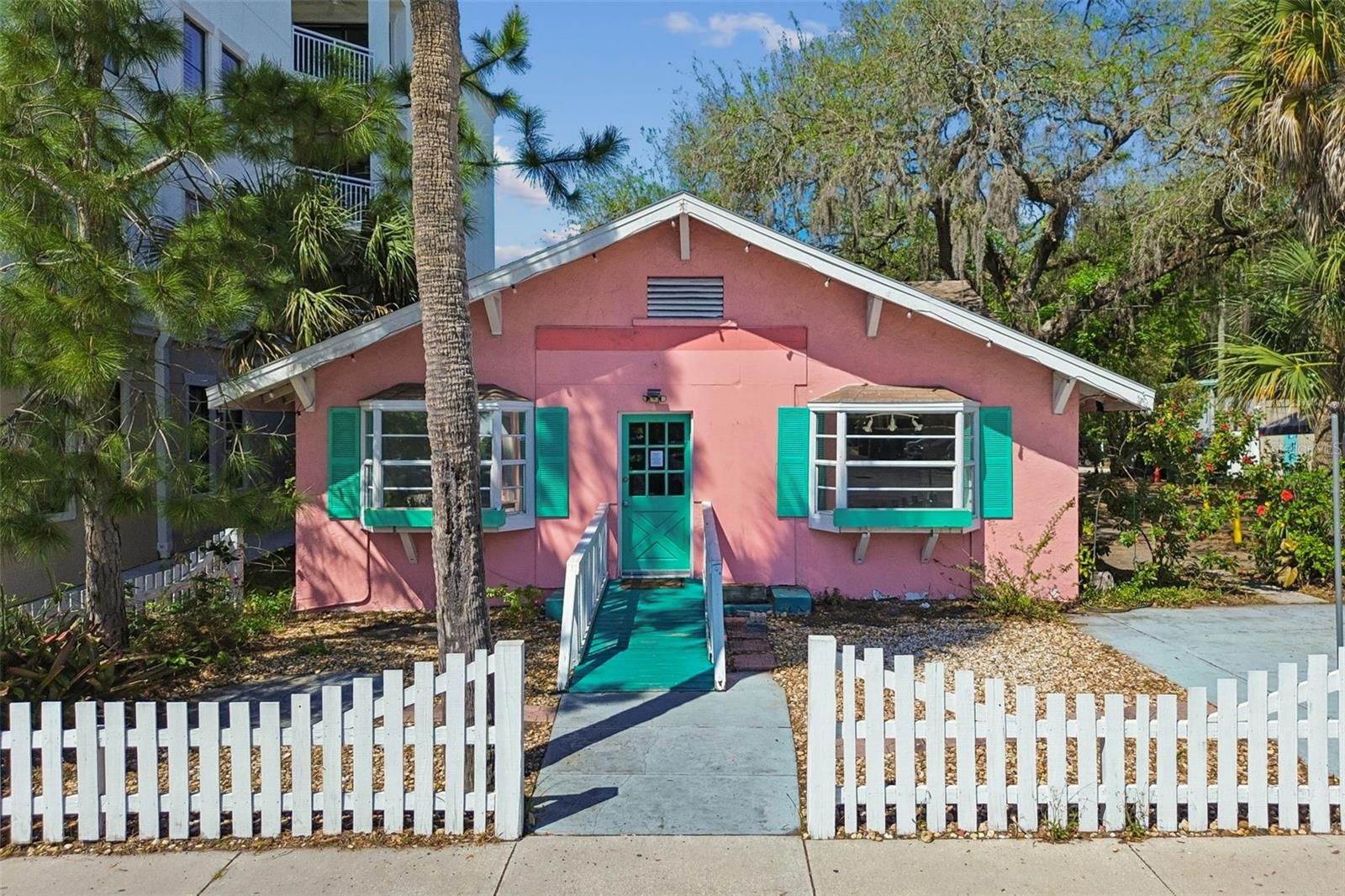 123 2ND AVE S, SAFETY HARBOR, FL, 34695