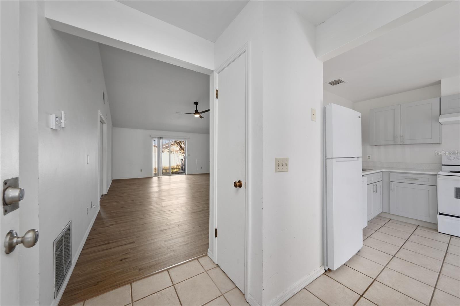 126 DAHLIA VILLAGE CIR #82, ORLANDO, FL, 32807