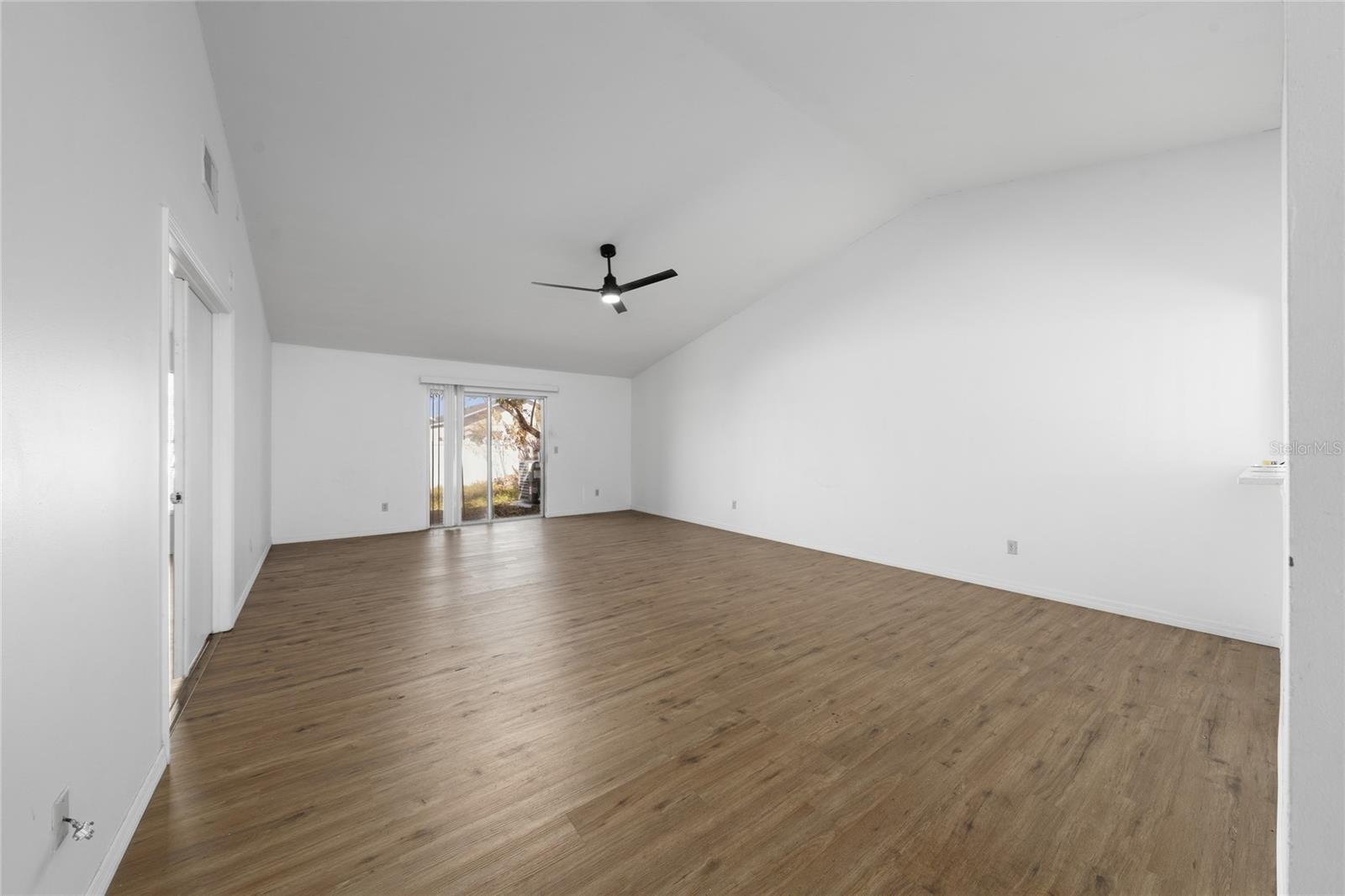 126 DAHLIA VILLAGE CIR #82, ORLANDO, FL, 32807