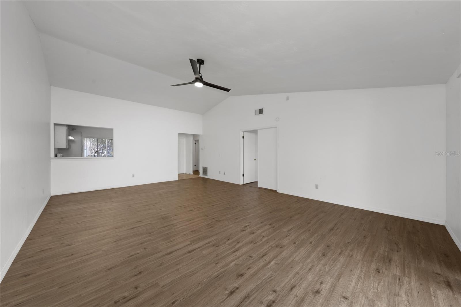 126 DAHLIA VILLAGE CIR #82, ORLANDO, FL, 32807
