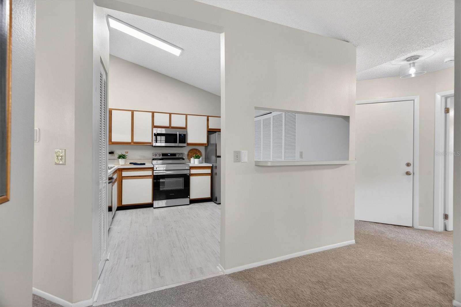 630 MAPLE OAK CIR #102, ALTAMONTE SPRINGS, FL, 32701