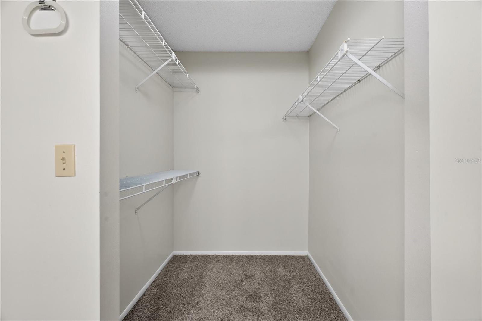 630 MAPLE OAK CIR #102, ALTAMONTE SPRINGS, FL, 32701