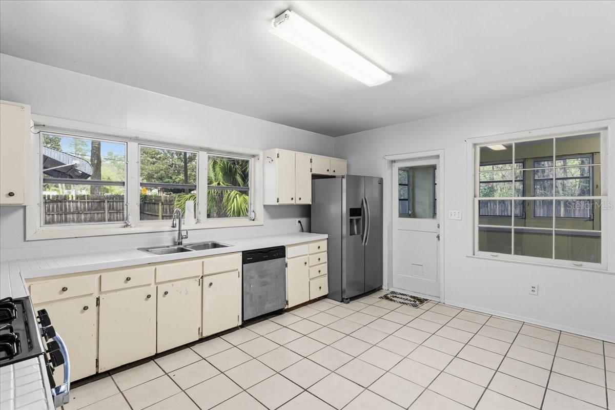 779 NW 37TH ST, GAINESVILLE, FL, 32607