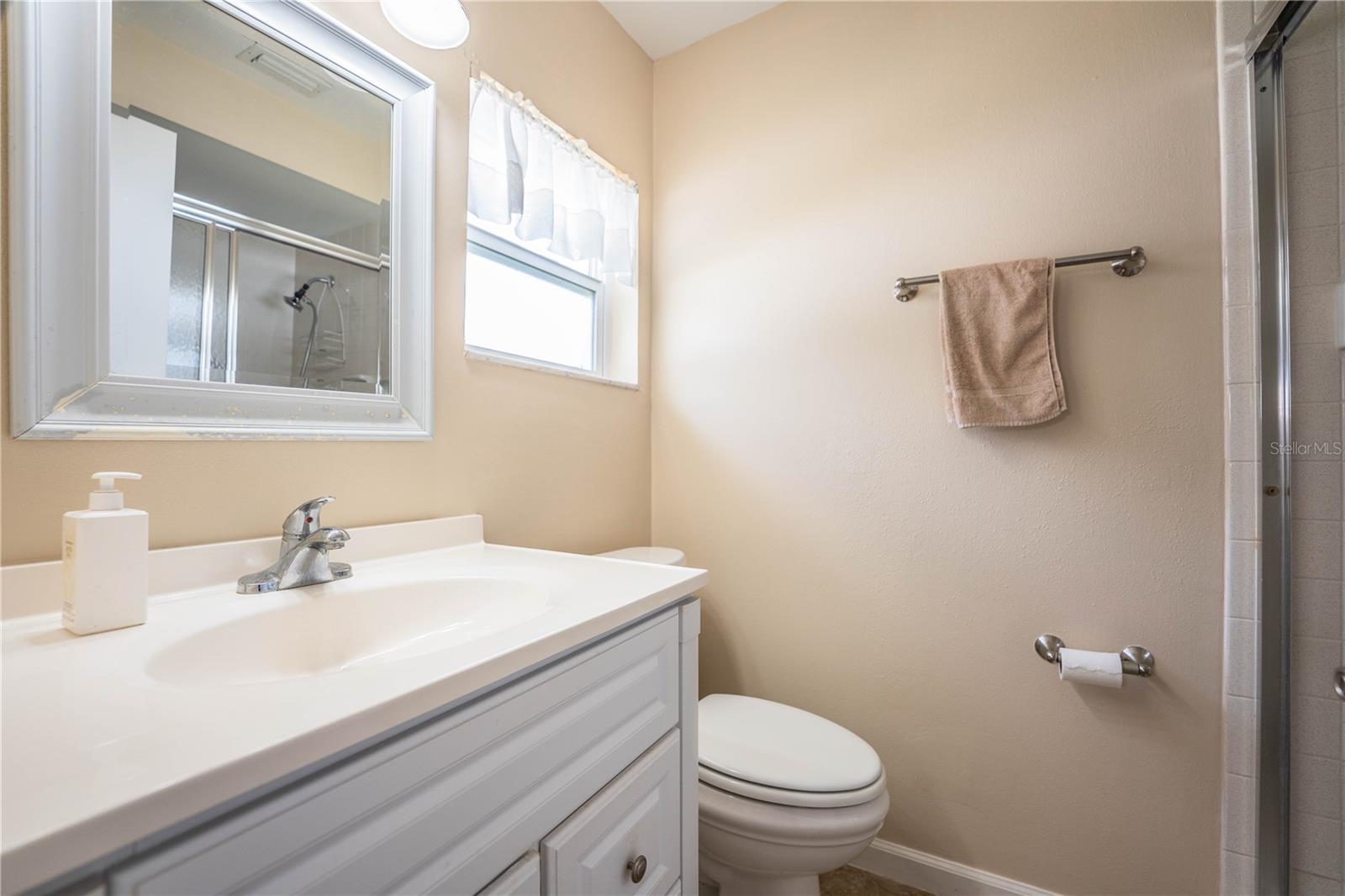 652 COTTAGE LN, LAKELAND, FL, 33803