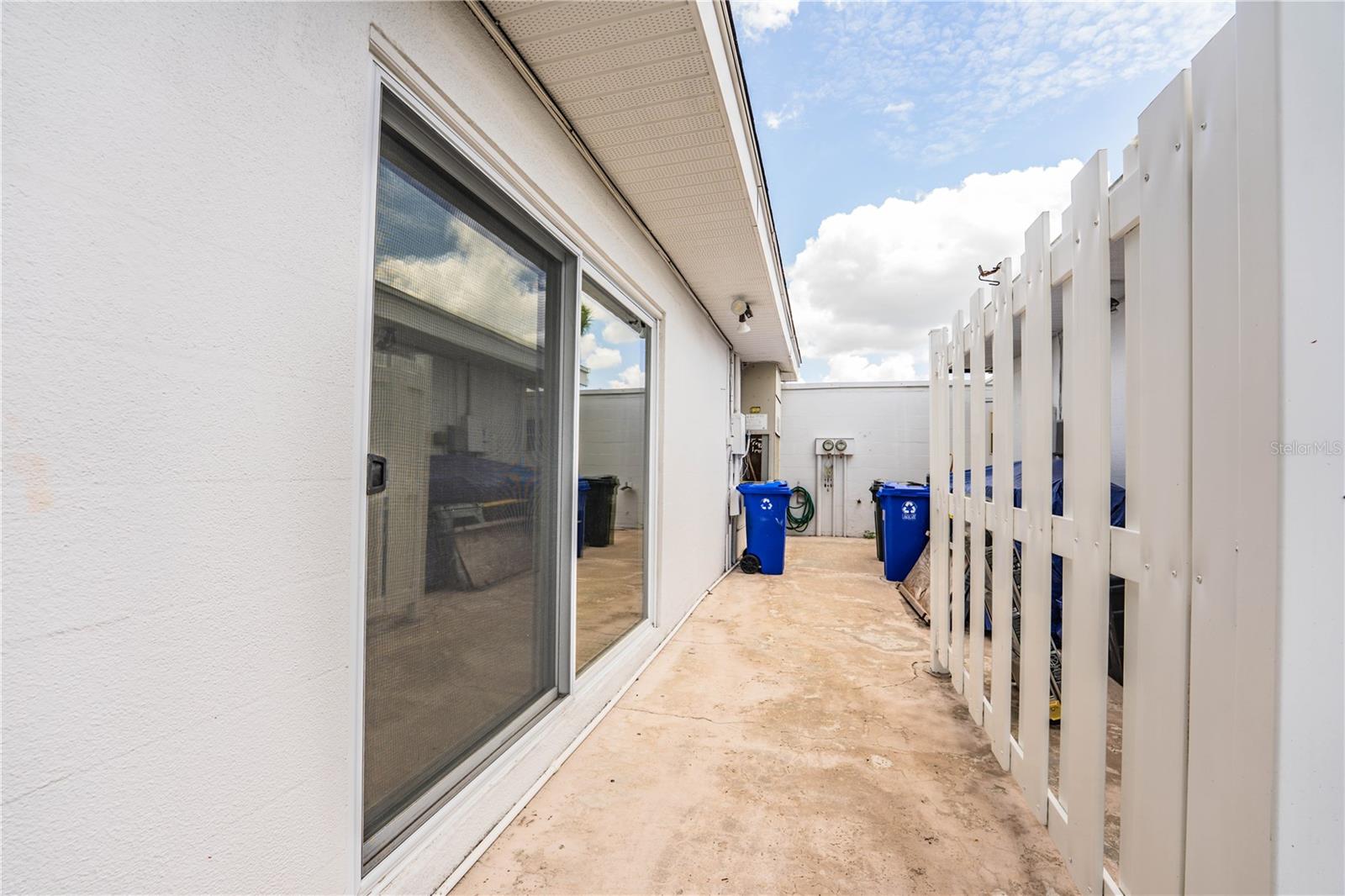 652 COTTAGE LN, LAKELAND, FL, 33803