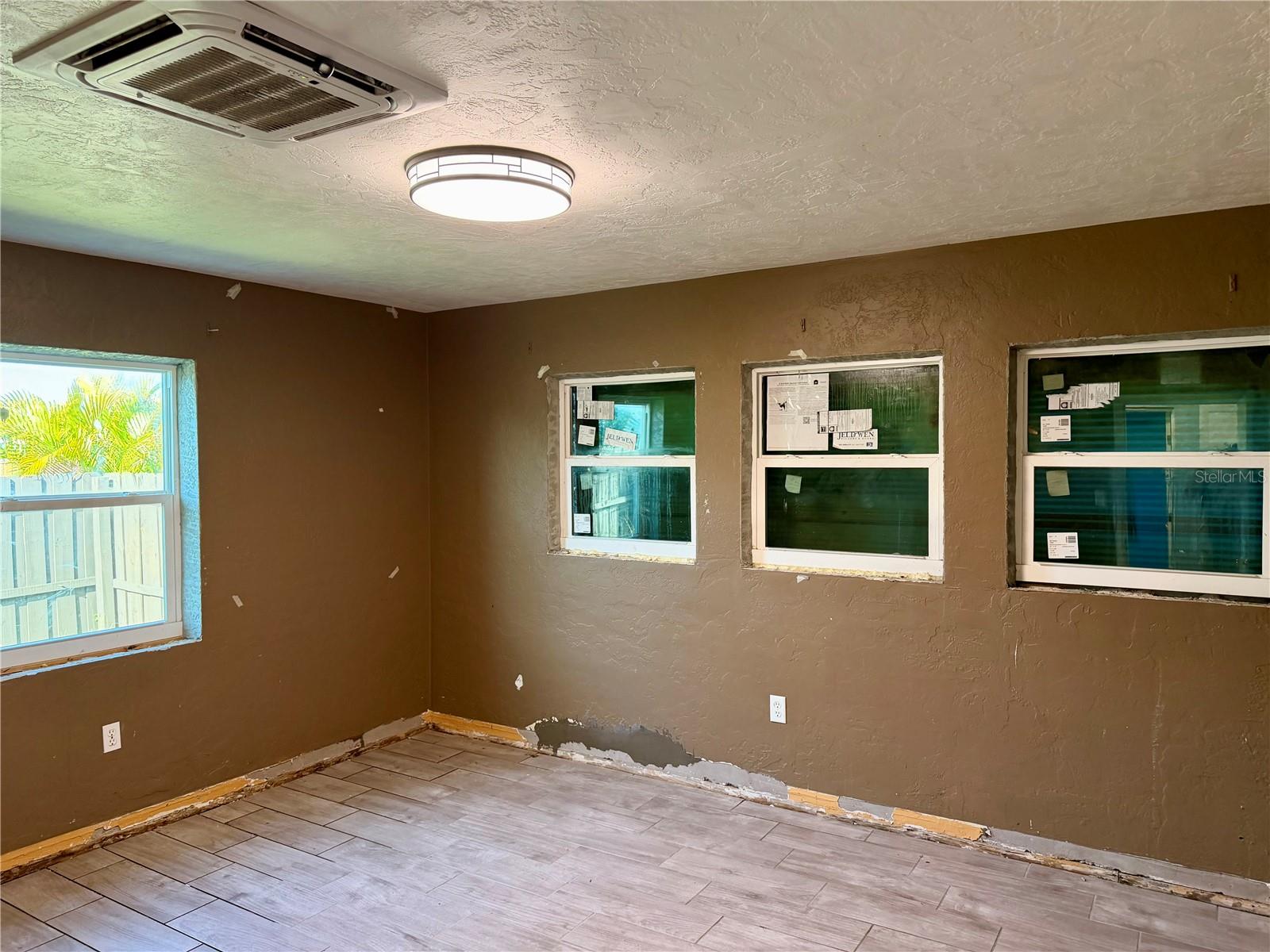 22075 FELTON AVE, PORT CHARLOTTE, FL, 33952