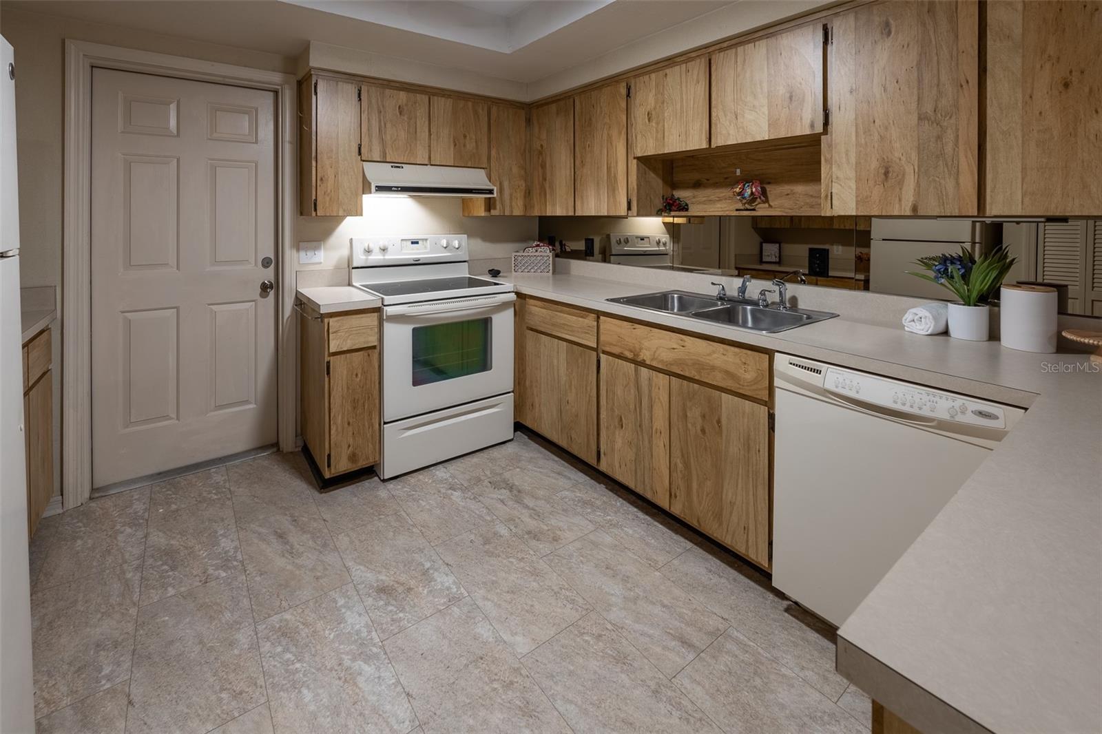 1720 NE 38 AVE, OCALA, FL, 34470