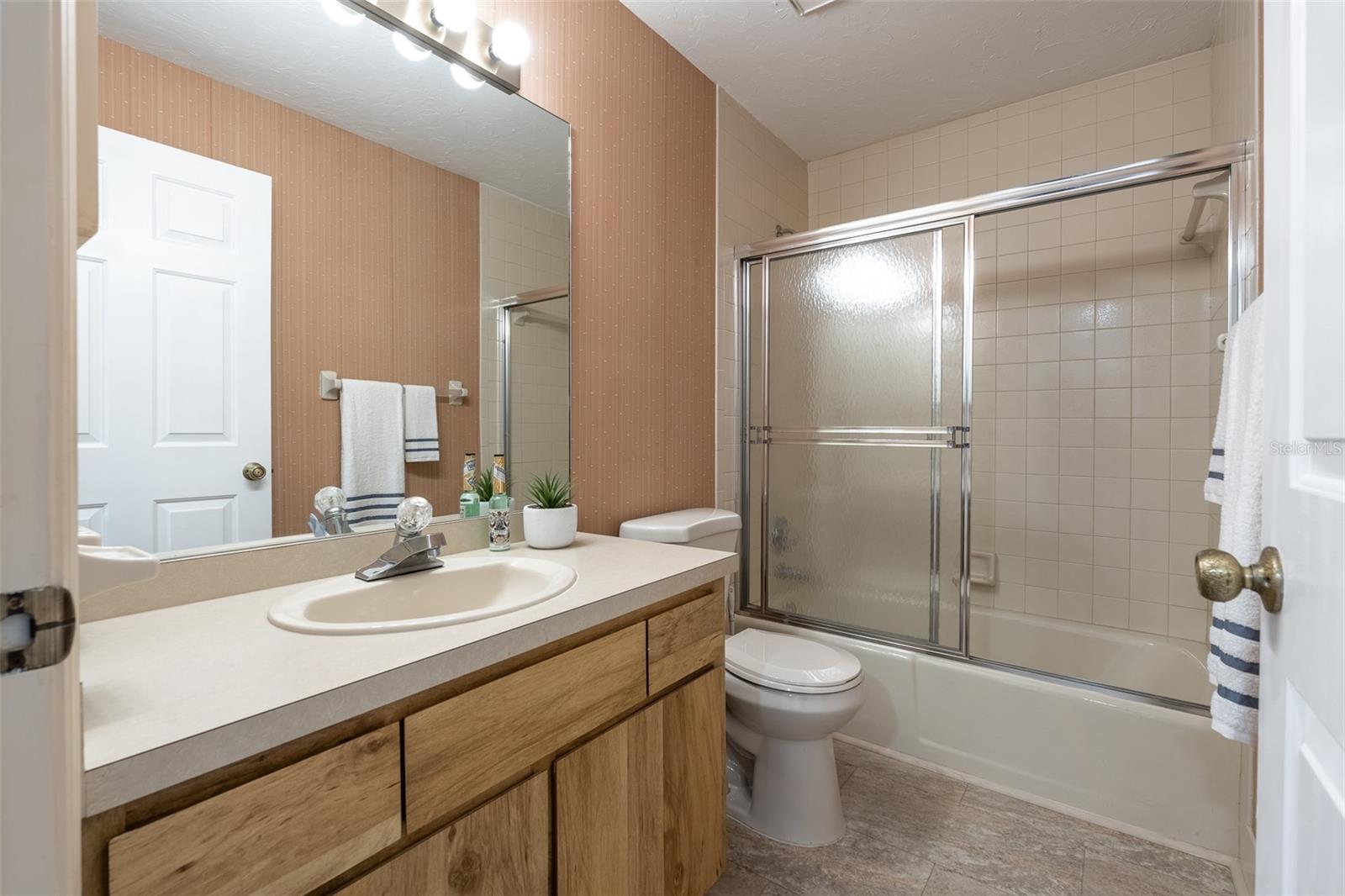 1720 NE 38 AVE, OCALA, FL, 34470