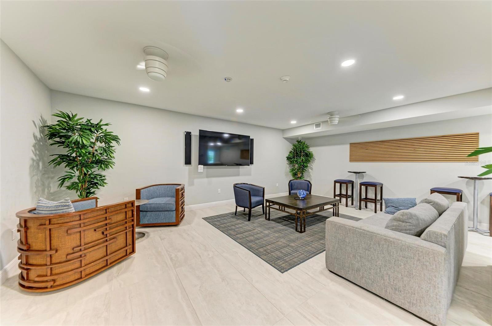 221 LOOKOUT POINT DR, OSPREY, FL, 34229