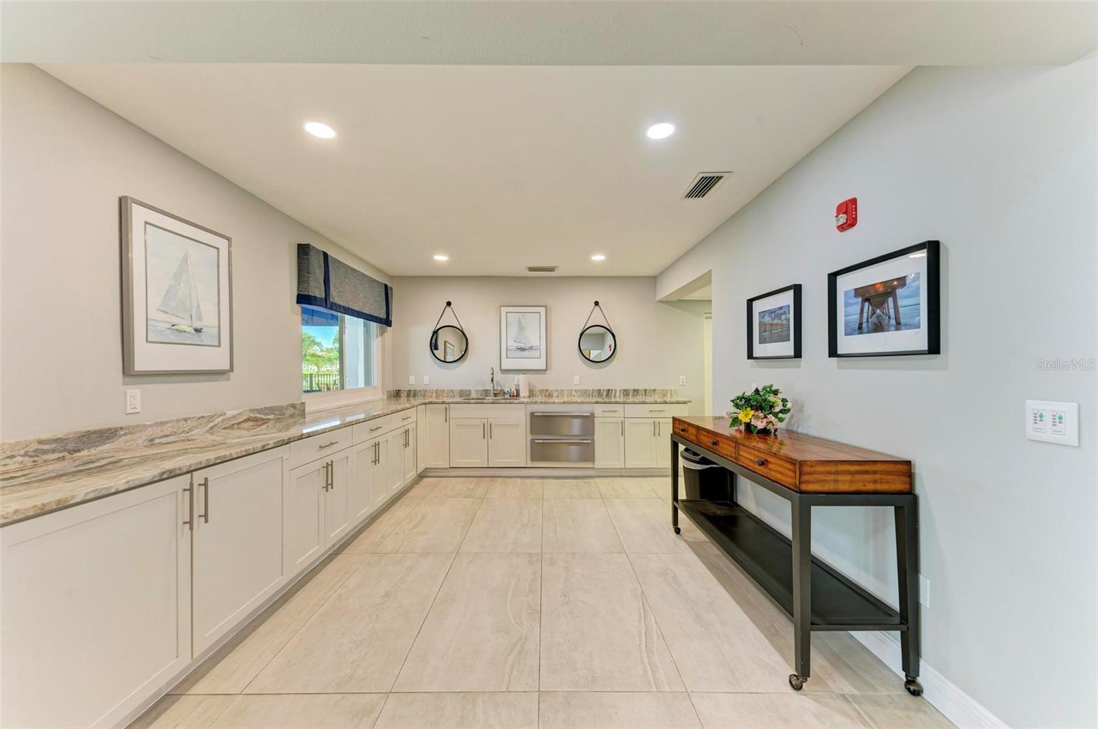 221 LOOKOUT POINT DR, OSPREY, FL, 34229