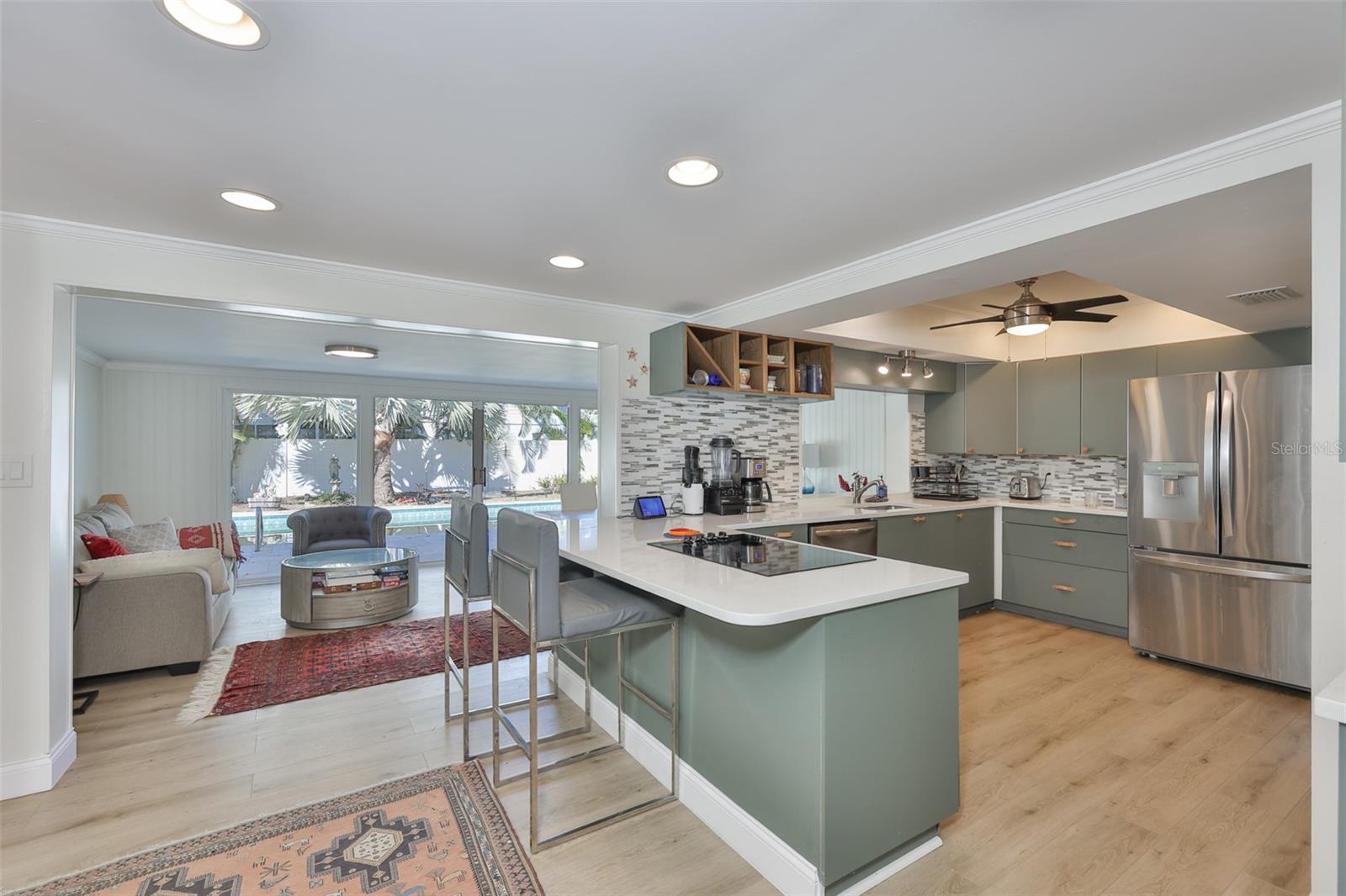 1279 86TH AVE N, ST PETERSBURG, FL, 33702