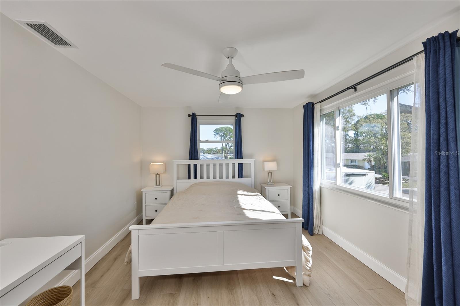 1279 86TH AVE N, ST PETERSBURG, FL, 33702