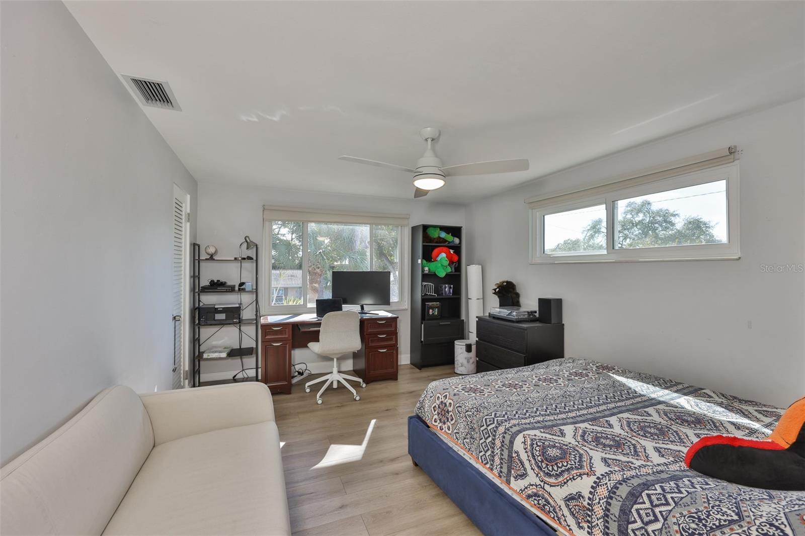 1279 86TH AVE N, ST PETERSBURG, FL, 33702
