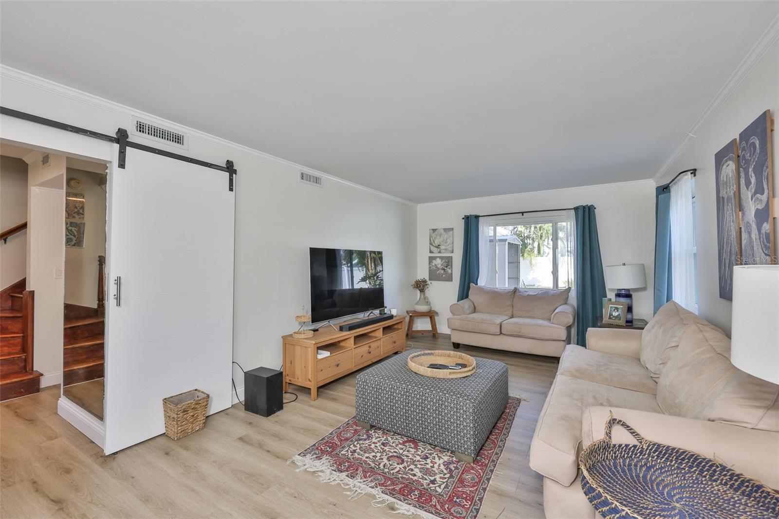 1279 86TH AVE N, ST PETERSBURG, FL, 33702