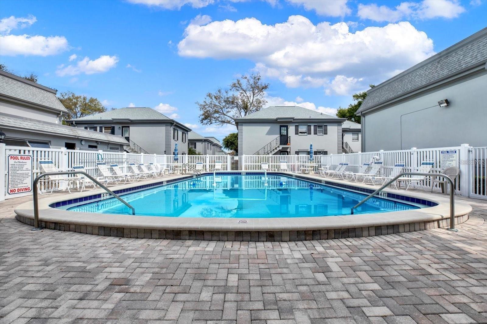 6990 PLACE DE LA PAIX #2B, SOUTH PASADENA, FL, 33707