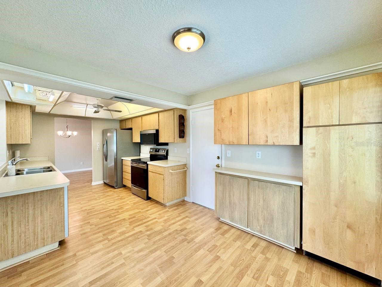 3490 MAINLANDS BLVD S, PINELLAS PARK, FL, 33782