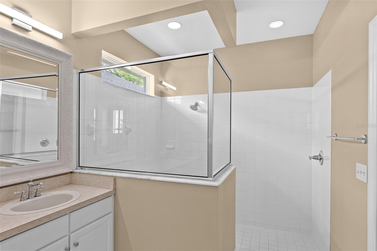 5015 SKY BLUE DR, LUTZ, FL, 33558
