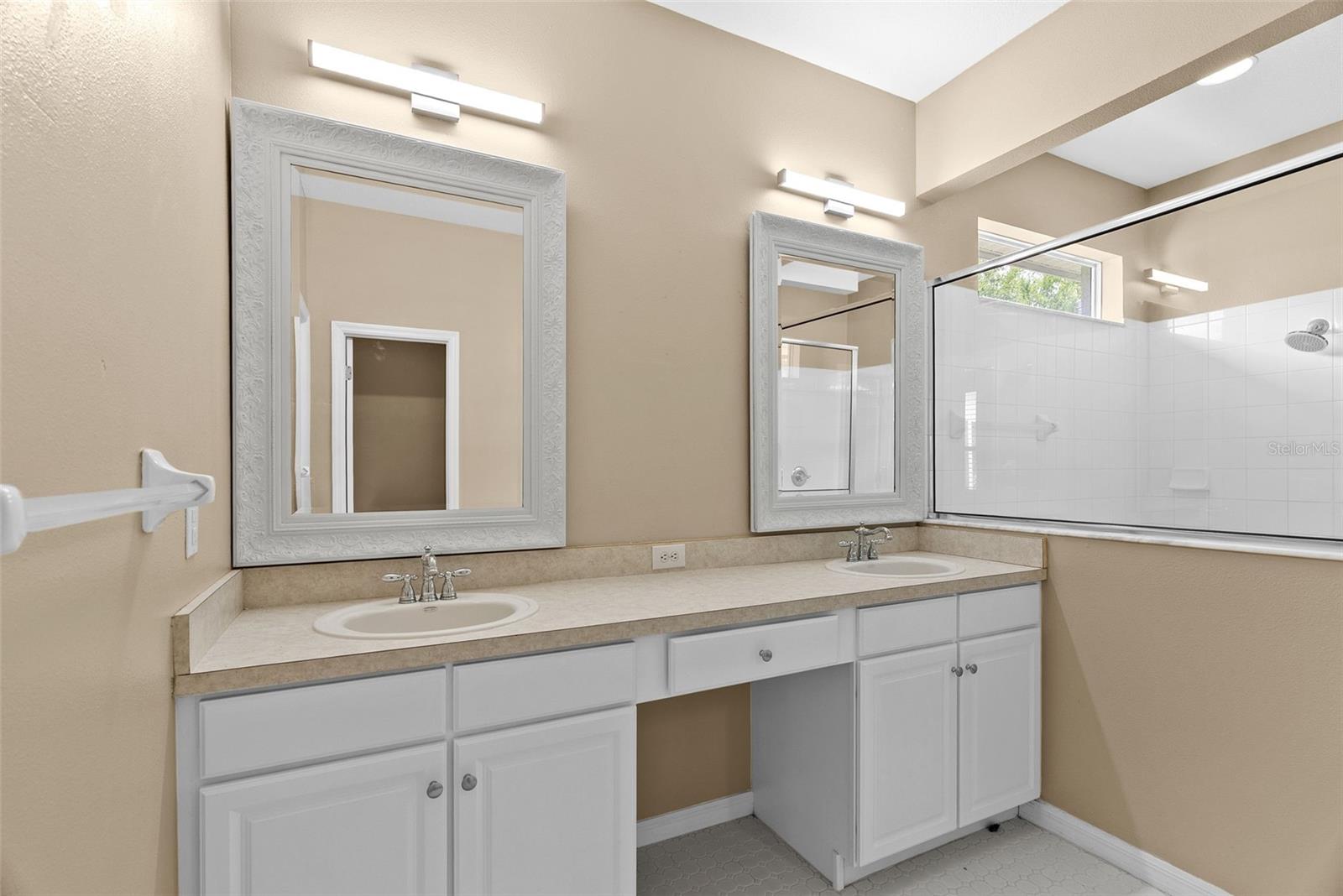 5015 SKY BLUE DR, LUTZ, FL, 33558