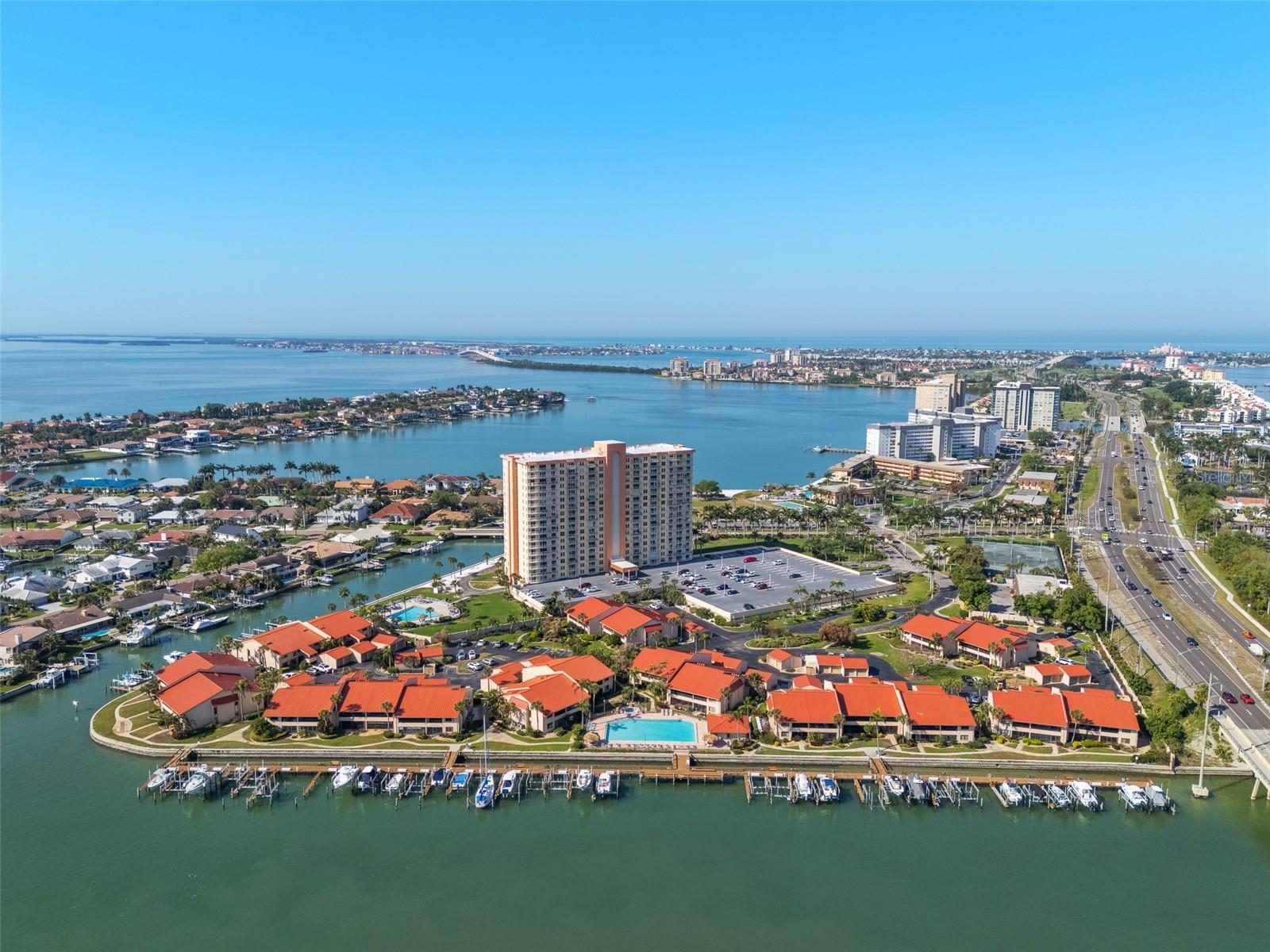 4750 BRITTANY DR S #126, ST PETERSBURG, FL, 33715