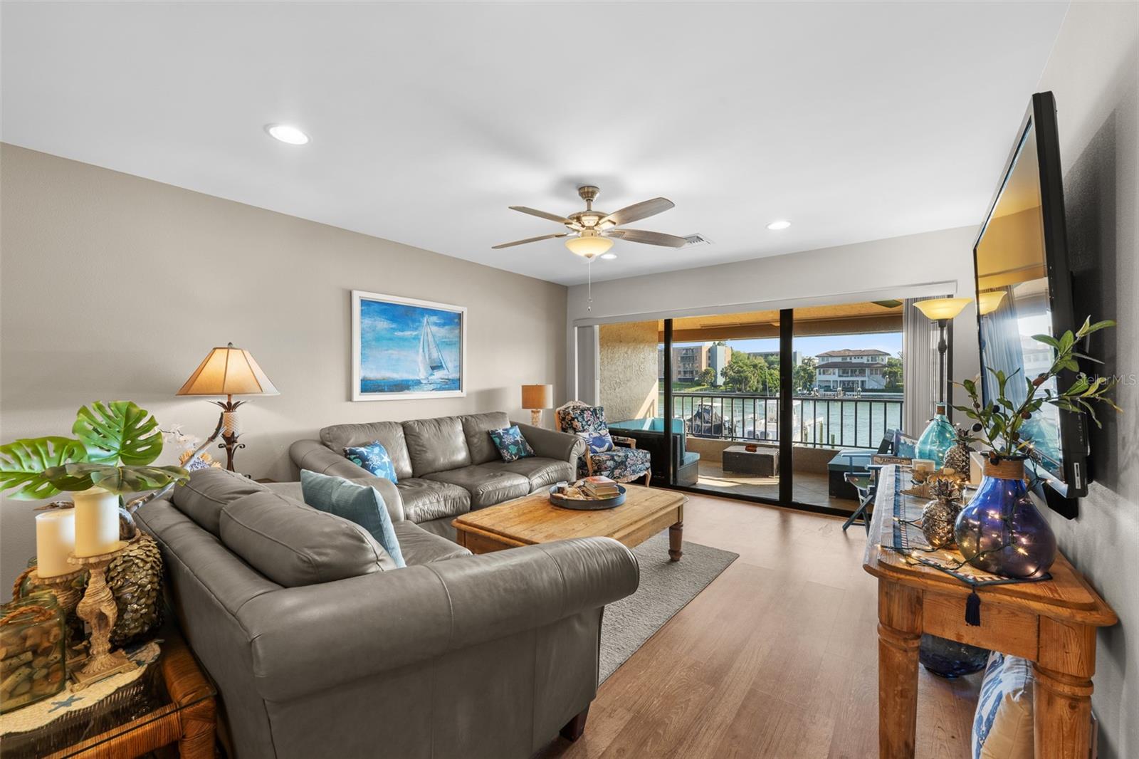 4750 BRITTANY DR S #126, ST PETERSBURG, FL, 33715