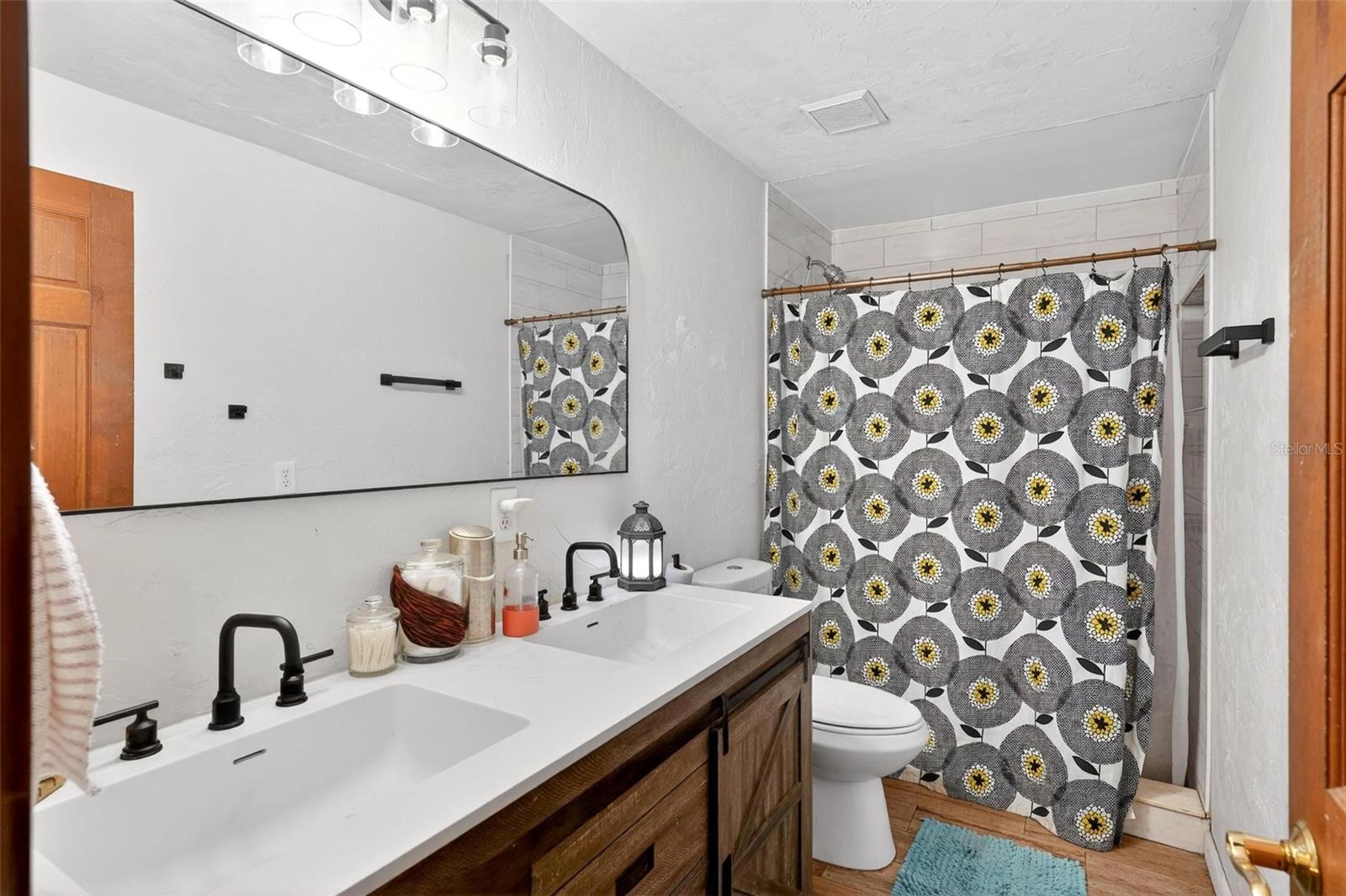 150 CATALINA DR, DEBARY, FL, 32713
