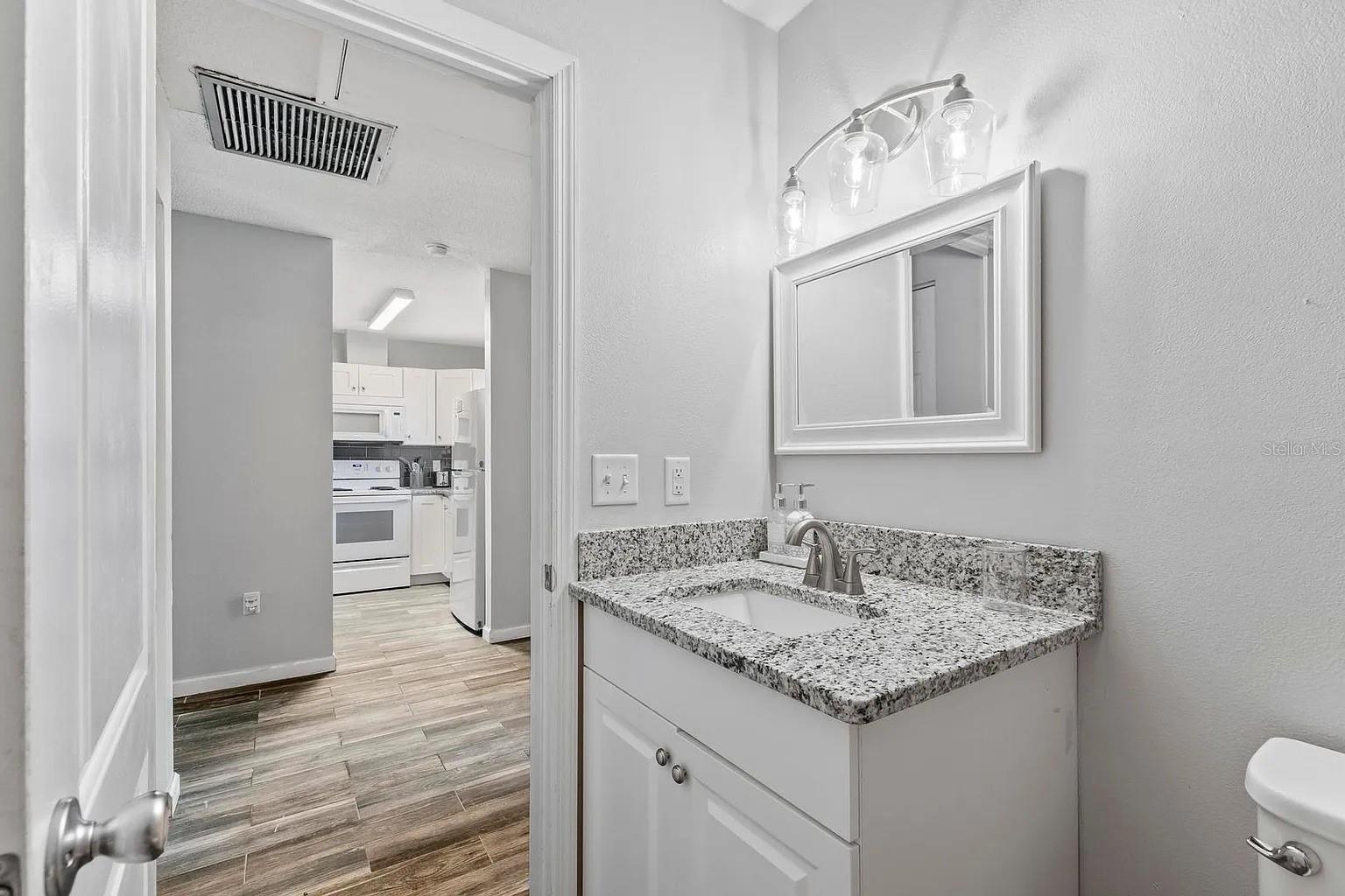 1 BRITTANY LN, PALM COAST, FL, 32137