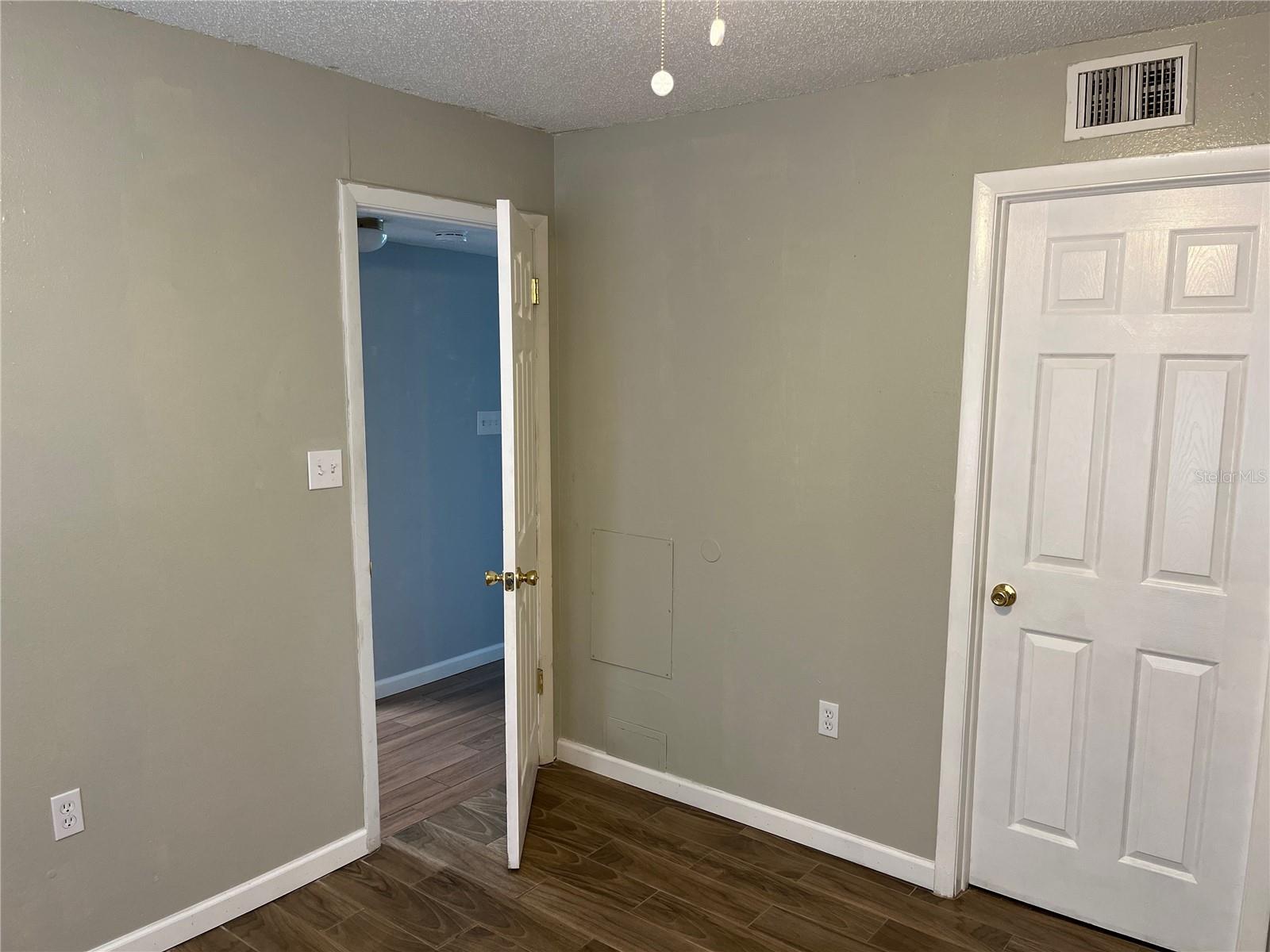 5052 TERRACE CLUB LN #201, TAMPA, FL, 33617