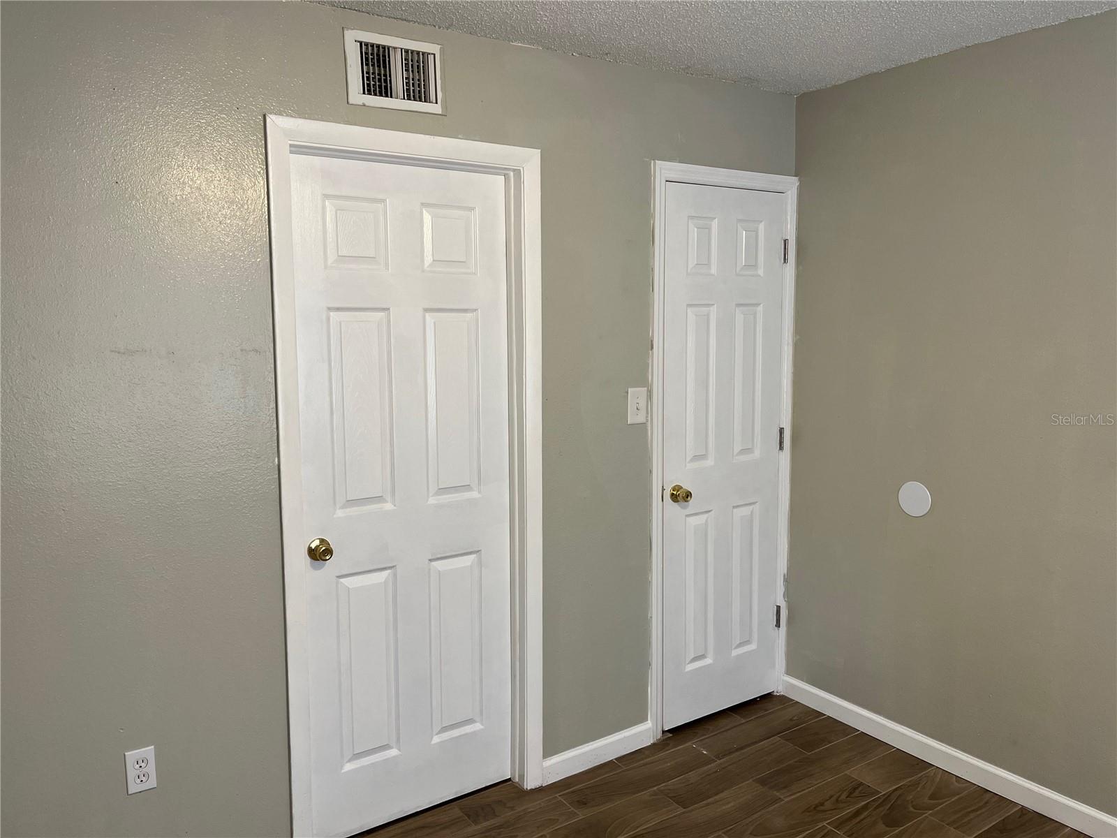 5052 TERRACE CLUB LN #201, TAMPA, FL, 33617