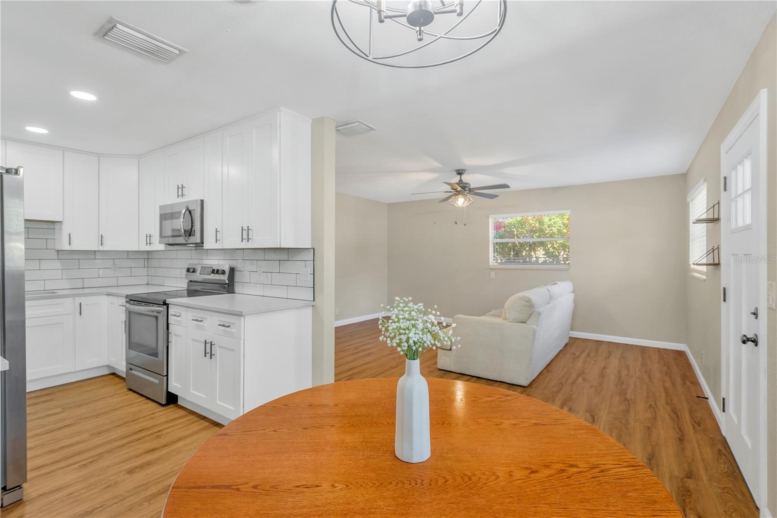 6815 S WALL ST, TAMPA, FL, 33616