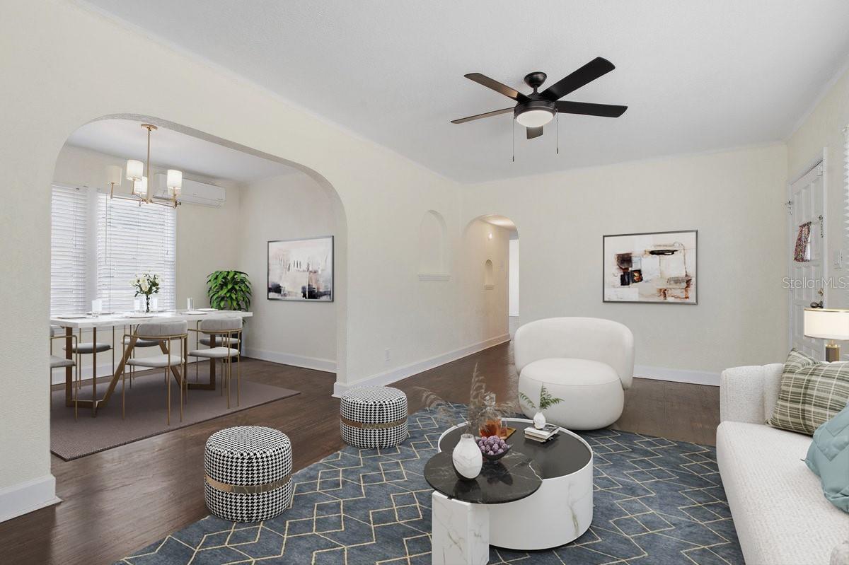 FAMILY ROOM/DINING ROOM COMBO