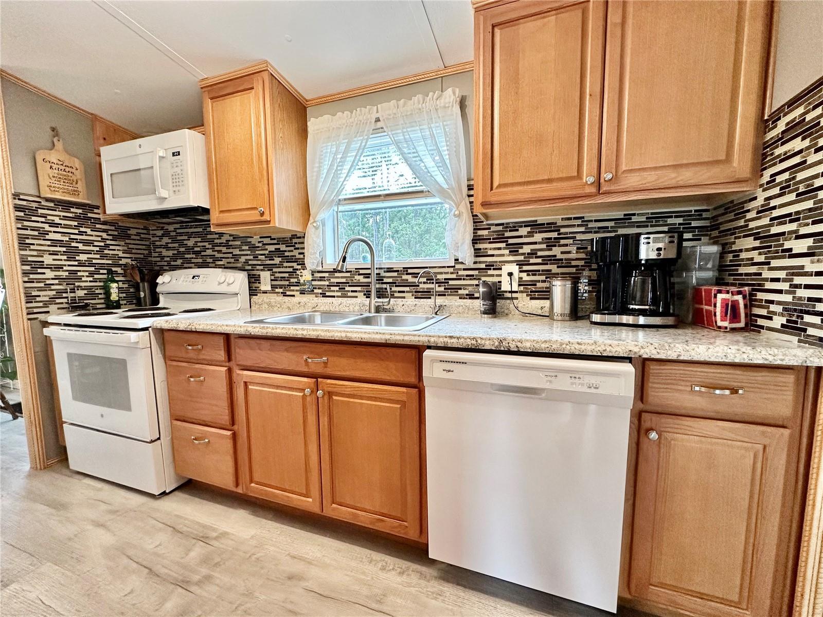 18400 SE 90TH LN, OCKLAWAHA, FL, 32179