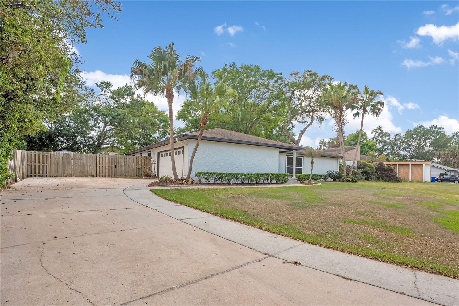1307 VALLEY HILL DR, LAKELAND, FL, 33813