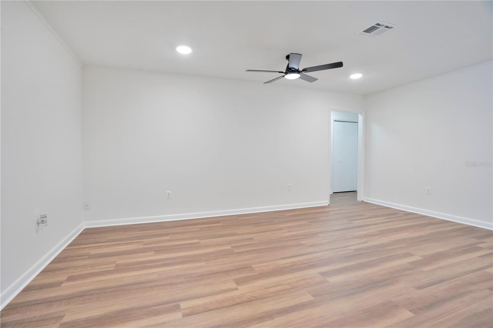 1307 VALLEY HILL DR, LAKELAND, FL, 33813