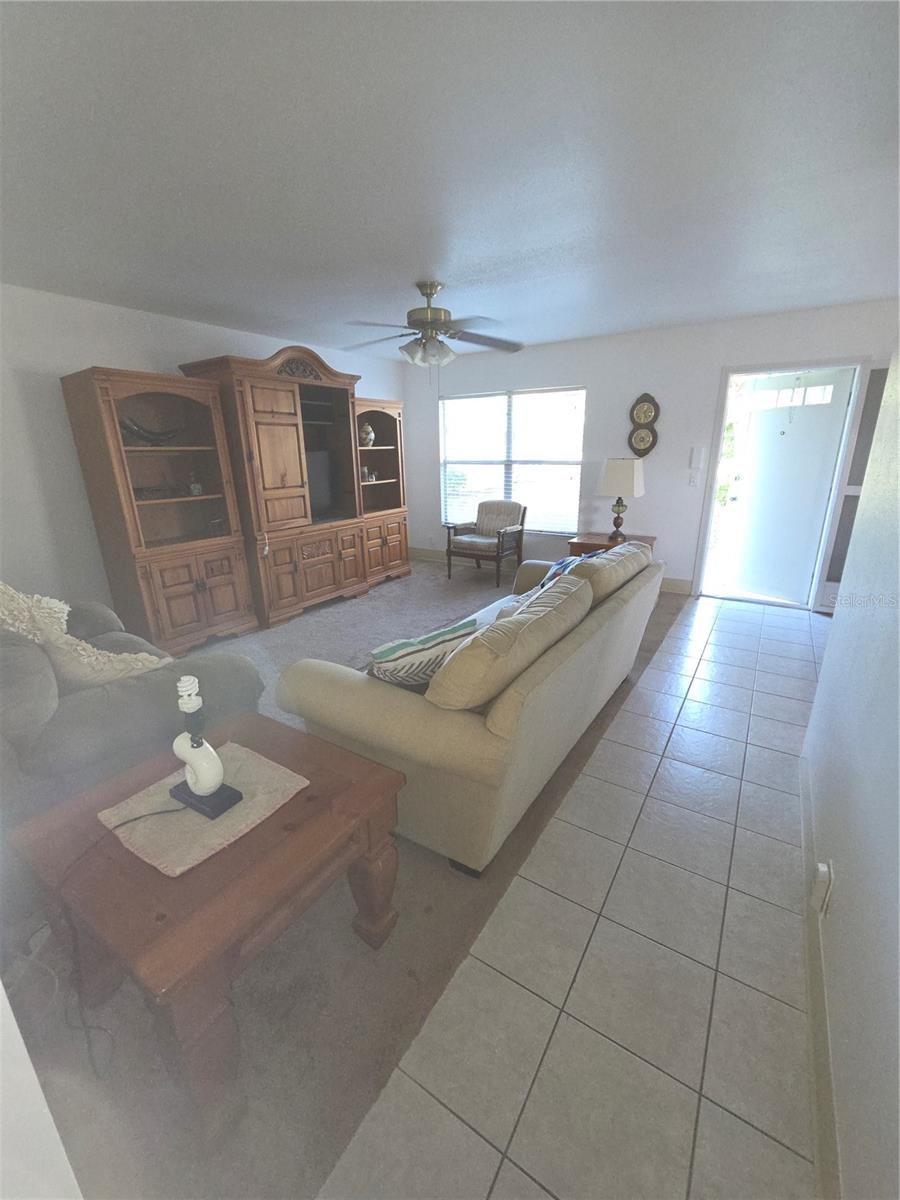 101 CAMBRIDGE TRL #205, SUN CITY CENTER, FL, 33573