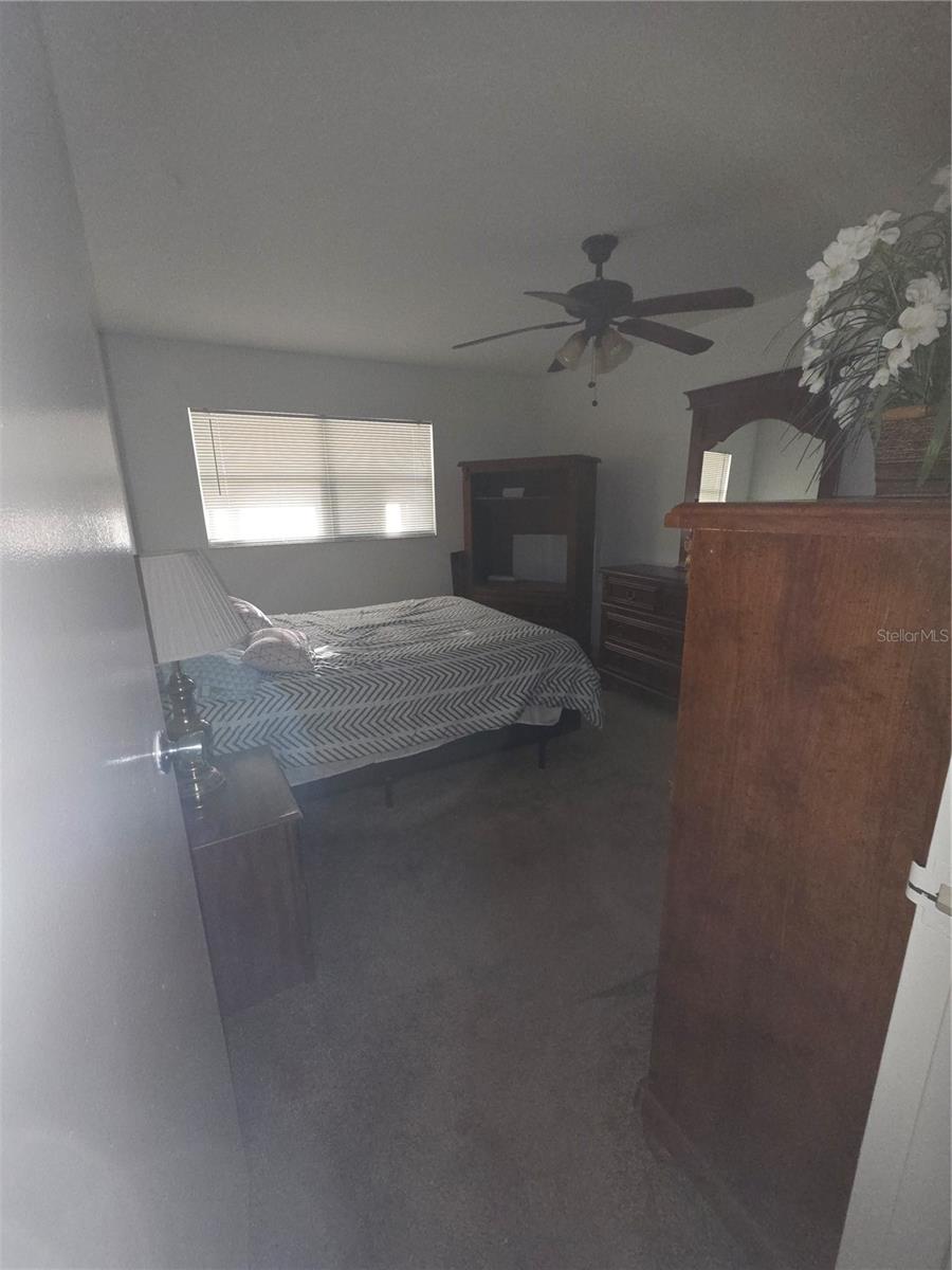 101 CAMBRIDGE TRL #205, SUN CITY CENTER, FL, 33573