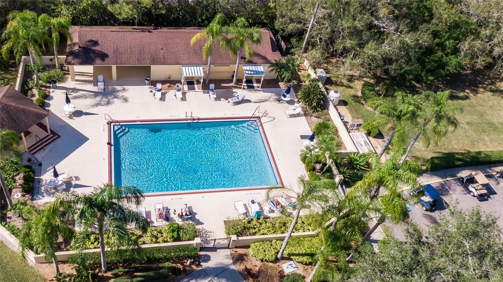101 CAMBRIDGE TRL #205, SUN CITY CENTER, FL, 33573