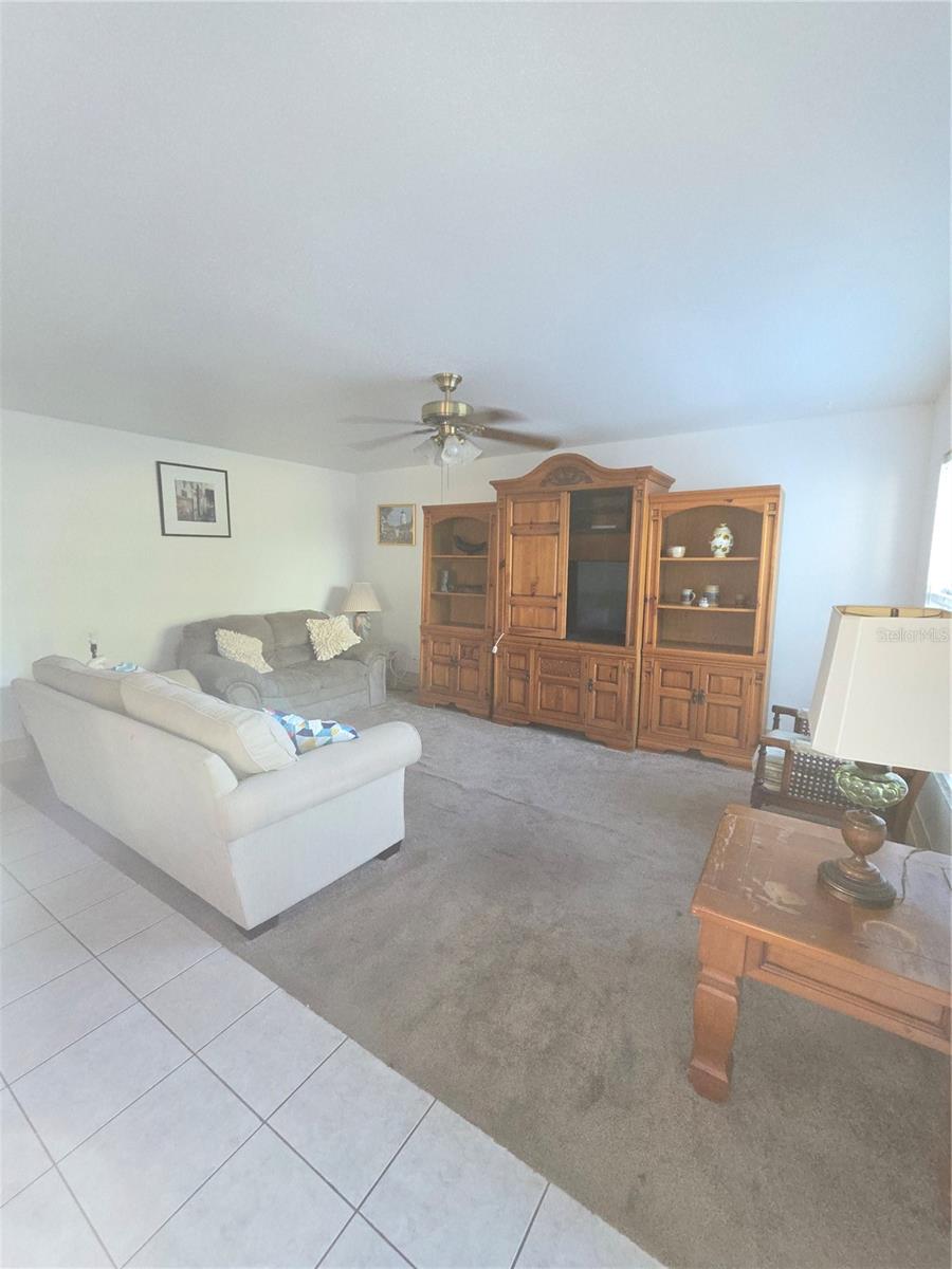 101 CAMBRIDGE TRL #205, SUN CITY CENTER, FL, 33573