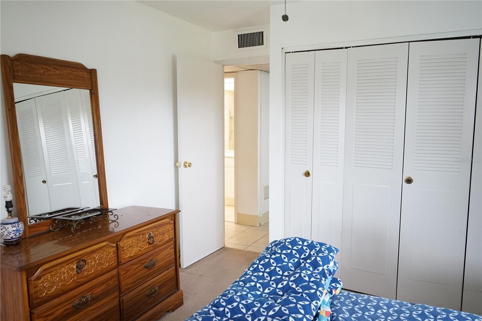 101 CAMBRIDGE TRL #205, SUN CITY CENTER, FL, 33573